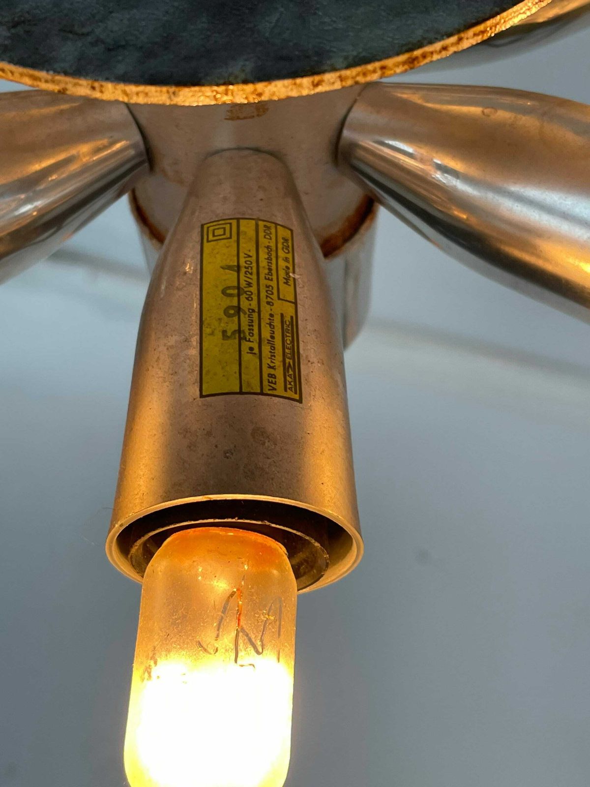 photo furniture Veb Kristallleuchte Ebersbach – Kristallen Hanglamp – Model Sputnik – Massief Glas (Geen Barsten)