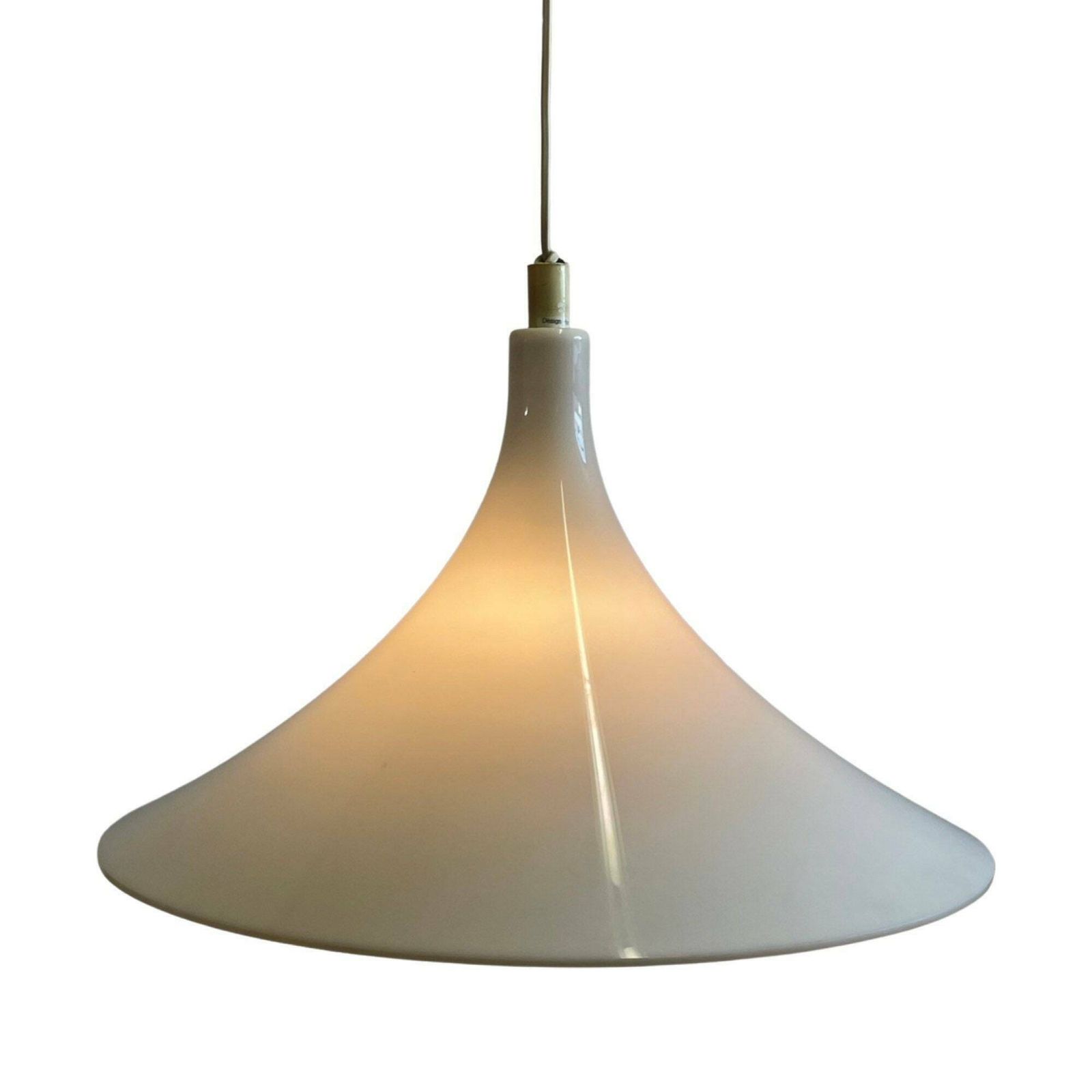 Harco Loor Design   Trumpetvormige Hanglamp   Wit Kunststof photo furniture