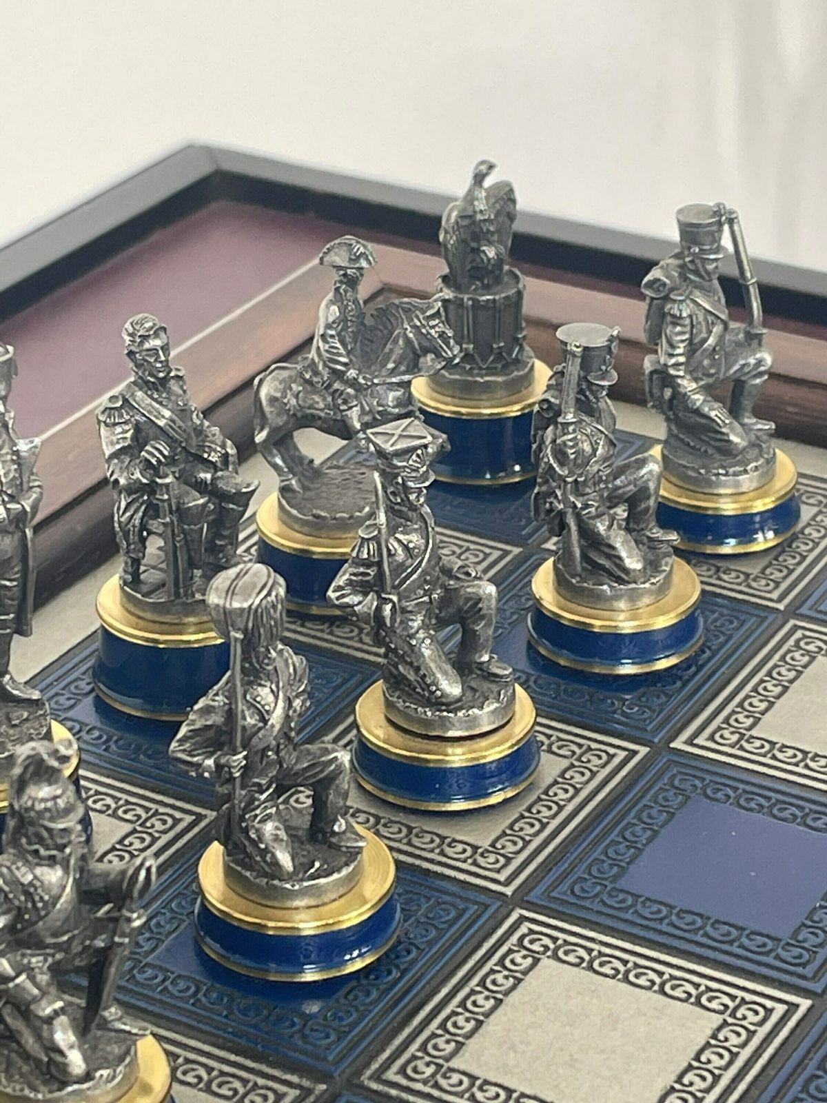 photo furniture Franklin Mint   Schaakspel   Battle Of Waterloo   Tinnen Stukken   Limited Edition Met Documentatie   Tafelversie
