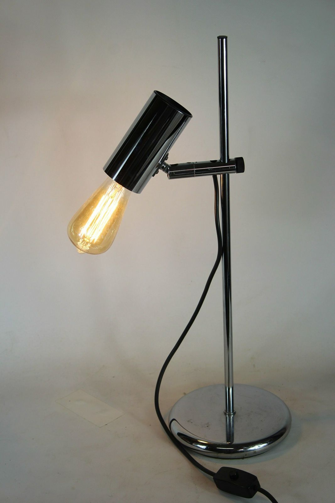 Chromen Bureaulamp | Ca. Jaren 1980 | Volledig Verstelbaar photo vintage