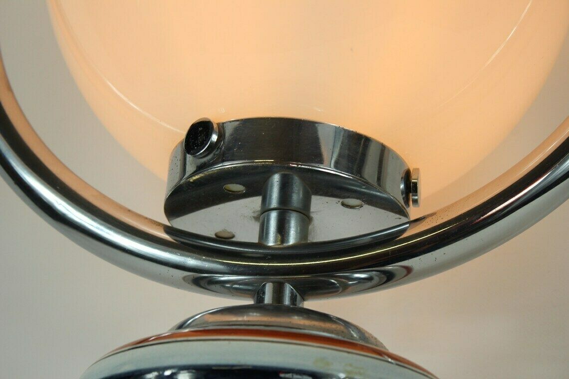 Vintage Opaline Hanglamp – Bol In Verchroomd Buisframe Met Keramische Voet photo vinterior