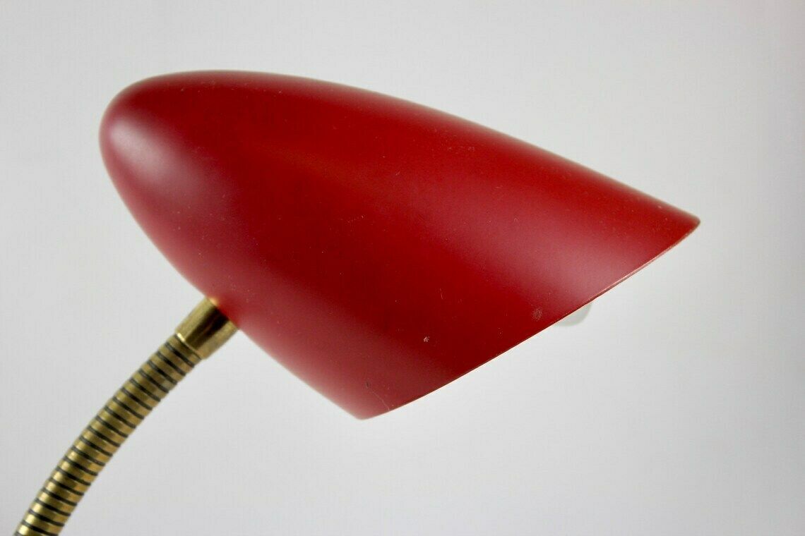 Fm Design Denmark – Rode Bureaulamp – Scandinavisch Design – Messing Hals photo Verlichting