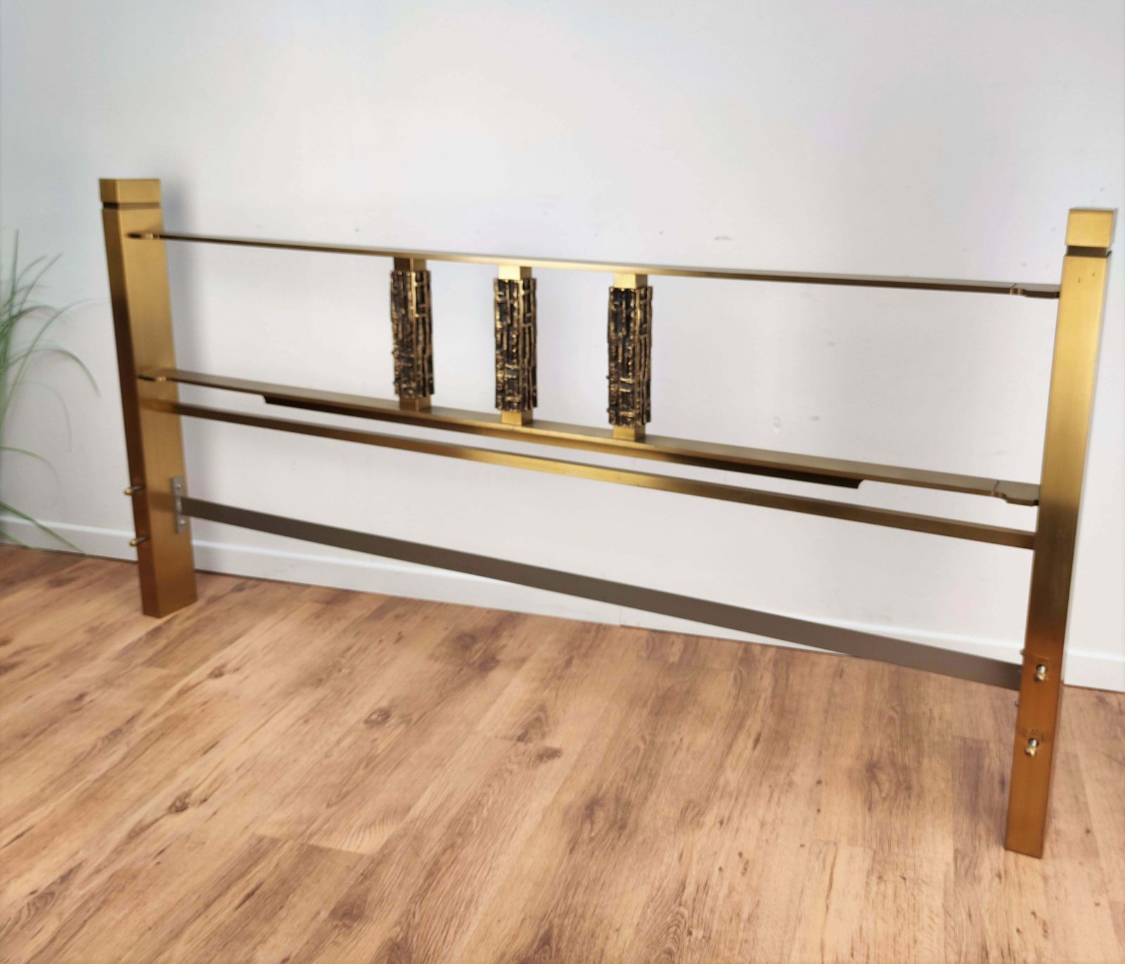 1960s Italian Luciano Frigerio Brutalist Sculpture Bronze Brass Bed Headboard photo vinterior