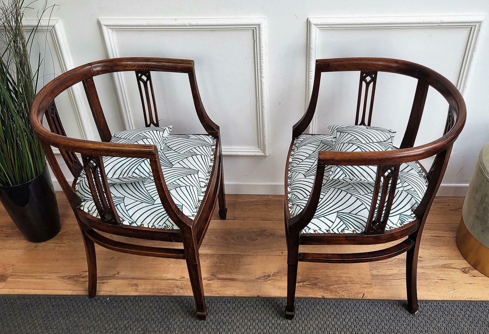 Pair Of 20thcentury Italian Wooden Carved Upholstered Chairs photo vinterior