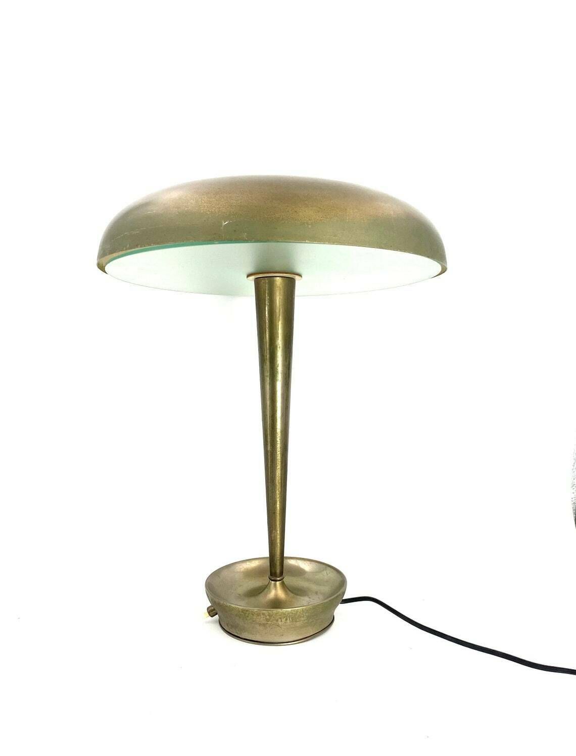 Rare Executive Desk / Table Lamp Mod. D 4639, Stilnovo, Milan Italy, Circa 1950s