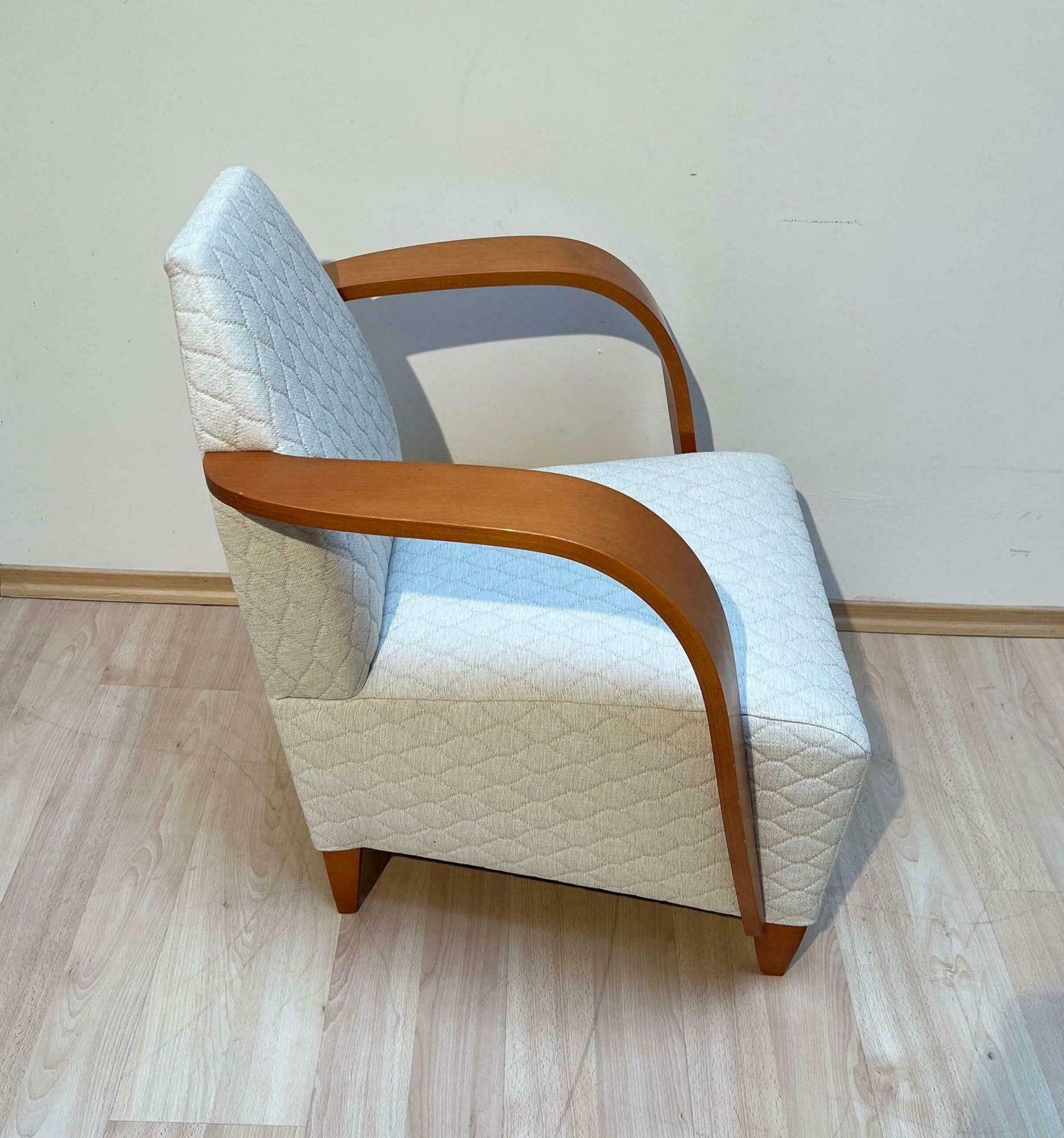 Spanish Design Club Chair, Beech, Plywood, Cream Quilt Fabric, 1990s photo vinterior