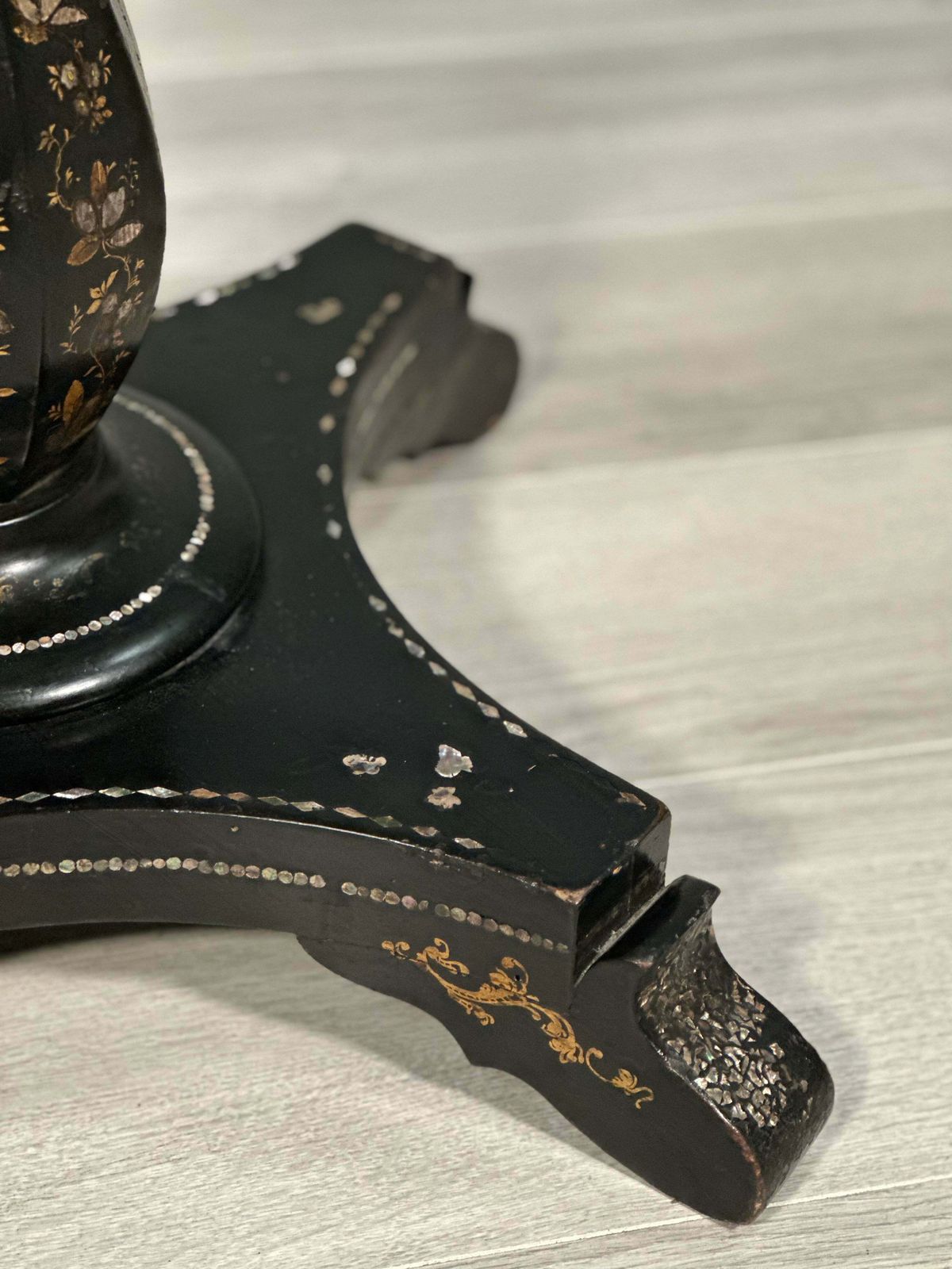 photo furniture Antique Ebonised Papier Mache Mother Of Pearl Games Table