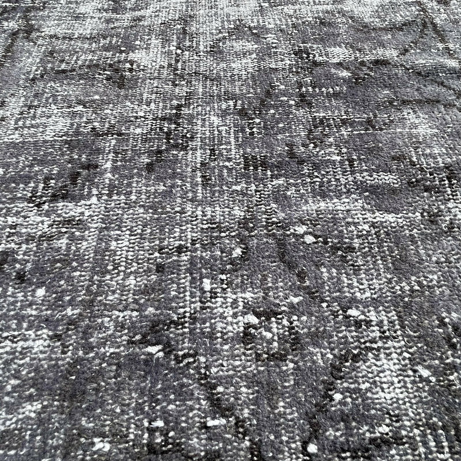 photo vinterior Vintage Distressed Turkish Rug , 325 X 83 Cm Wool Vintage Rug