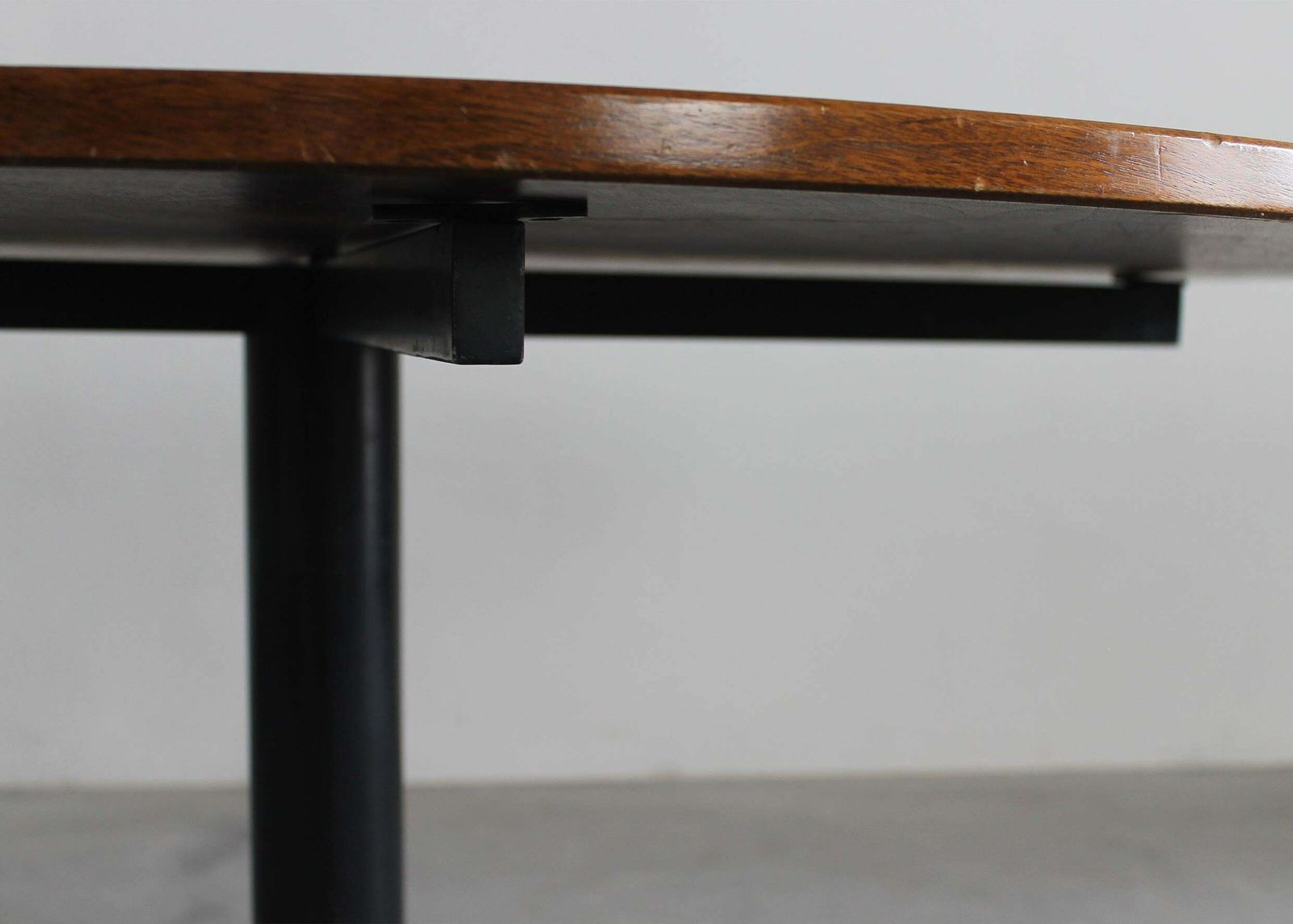 Franco Albini Tl30 Round Table In Metal And Wood For Poggi 1950s Italy photo Furniture