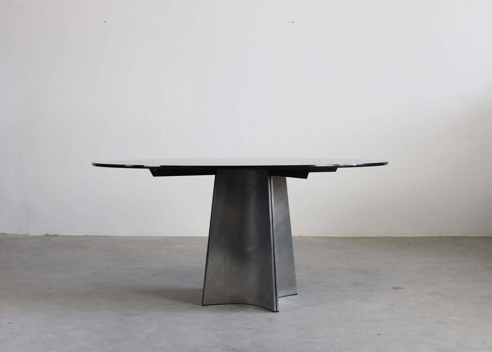 Luigi Saccardo Round Pedestal Table In Steel And Glass By Maison Jansen, 1970s photo for sale