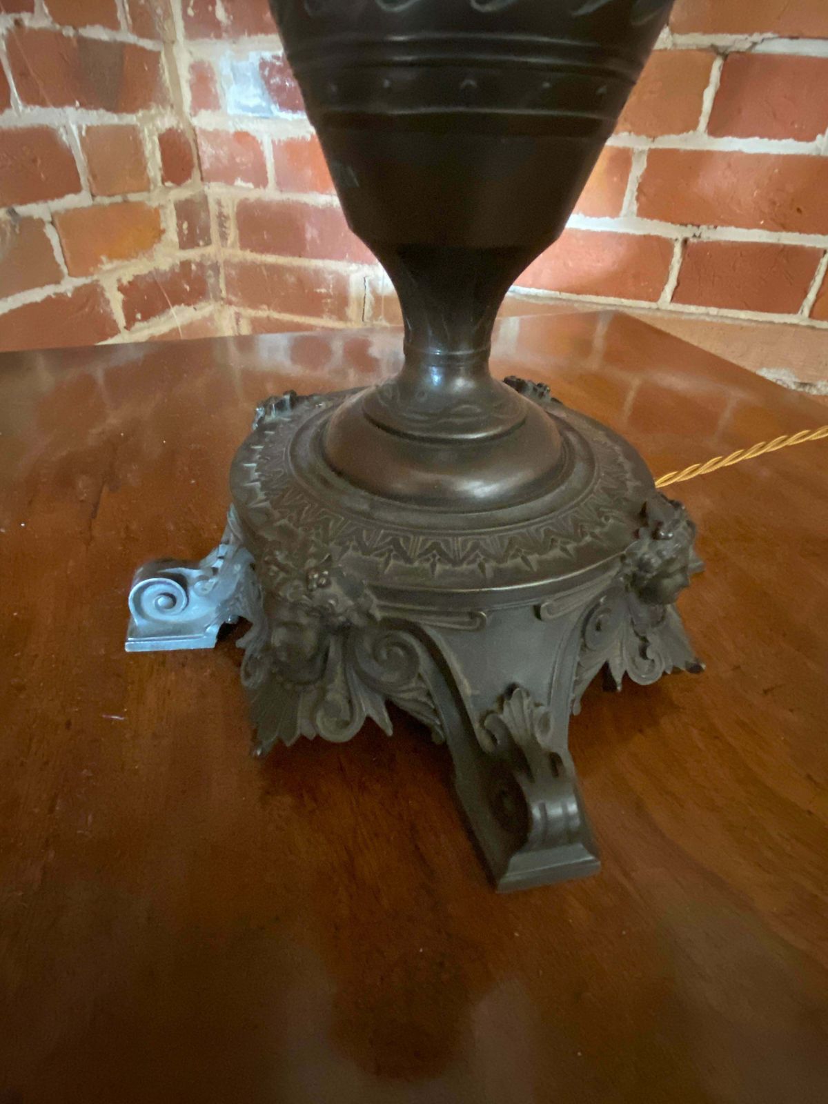19th Century French Neo Greek Classical Bronze Lamp By Henry Cahieux photo vinterior