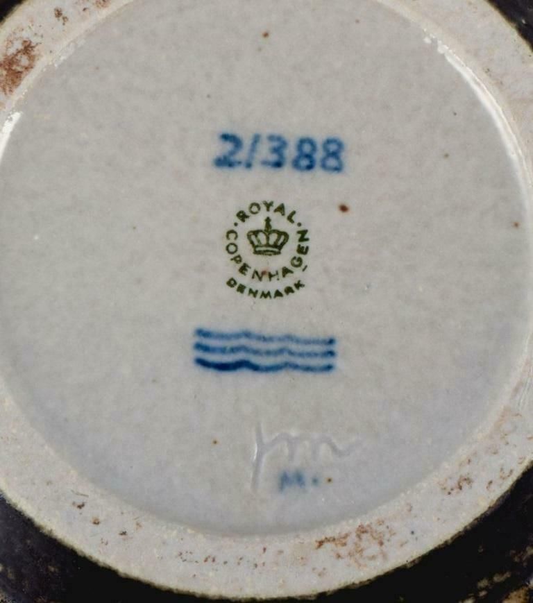 Jørgen Mogensen For Royal Copenhagen, Stoneware Bowl With Bird Motifs. photo vinterior