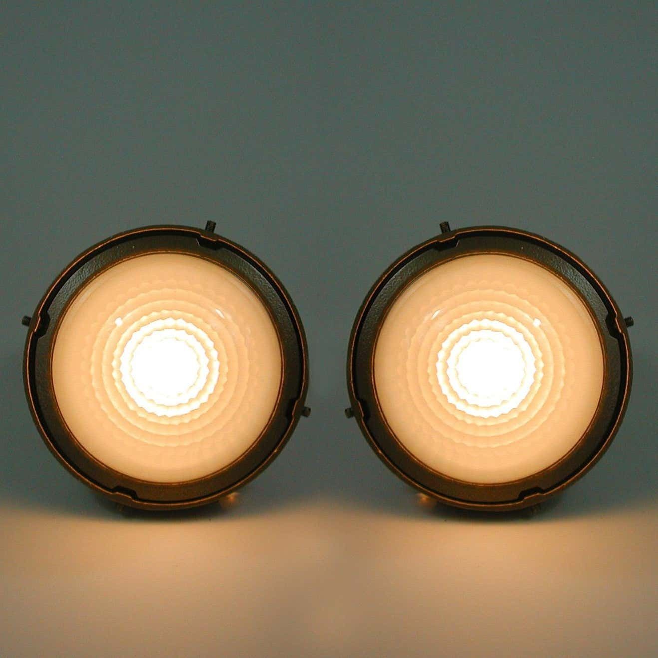 photo vintage Maritime Holophane Sconces Wall Lights By Holophane, France 1950s, Set Of Two