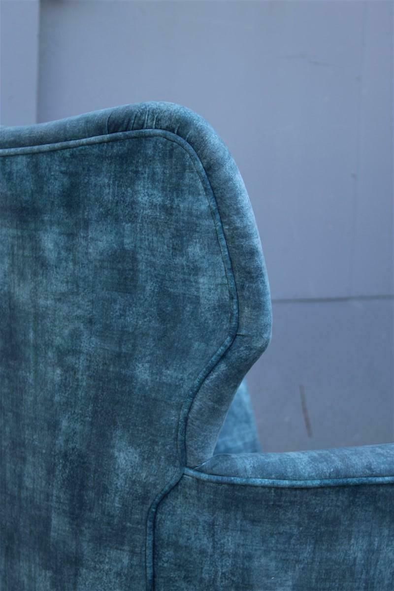 photo furniture Pair Of Mid Century Italian Armchairs With Brass Feet And Blue Velvet Gio Ponti Style