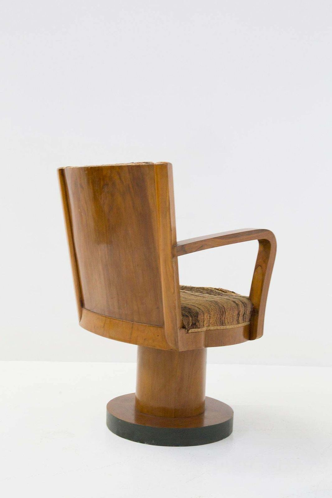 Italian Rationalist Armchair Attributed To A Bottoni Piero photo vinterior