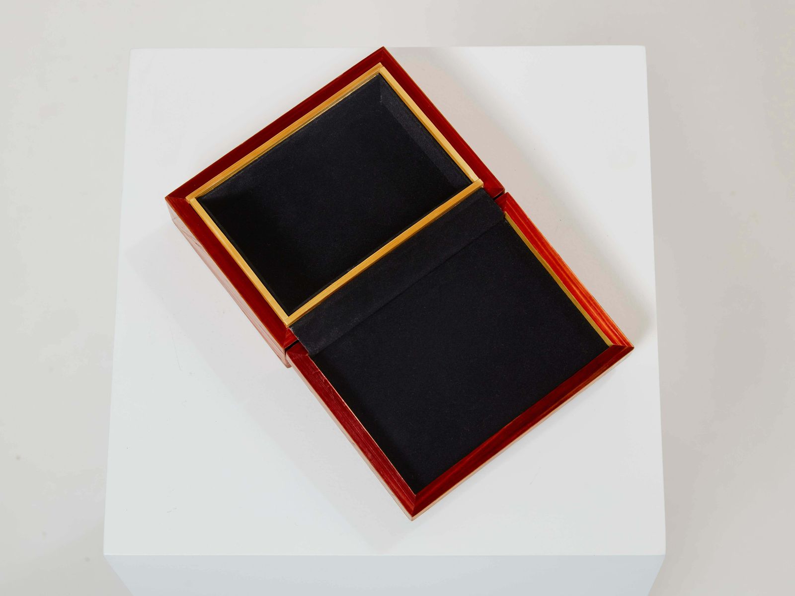 Boîte en marqueterie de paille Jean Michel Franck, années 1930 photo vinterior