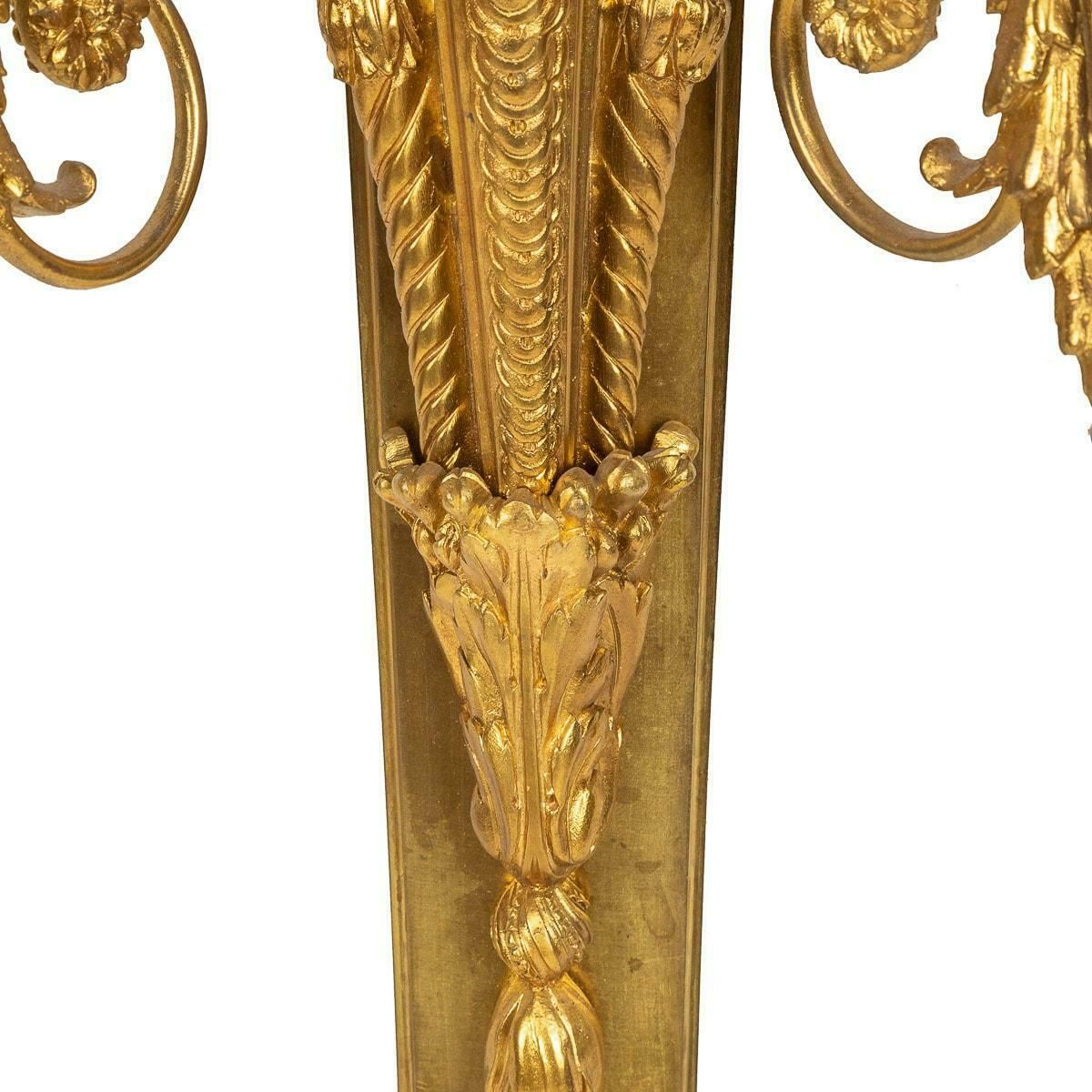 19th Century French Neoclassical Style Pair Of Ormolu Gilt D'appliques, C.1870 photo vinterior