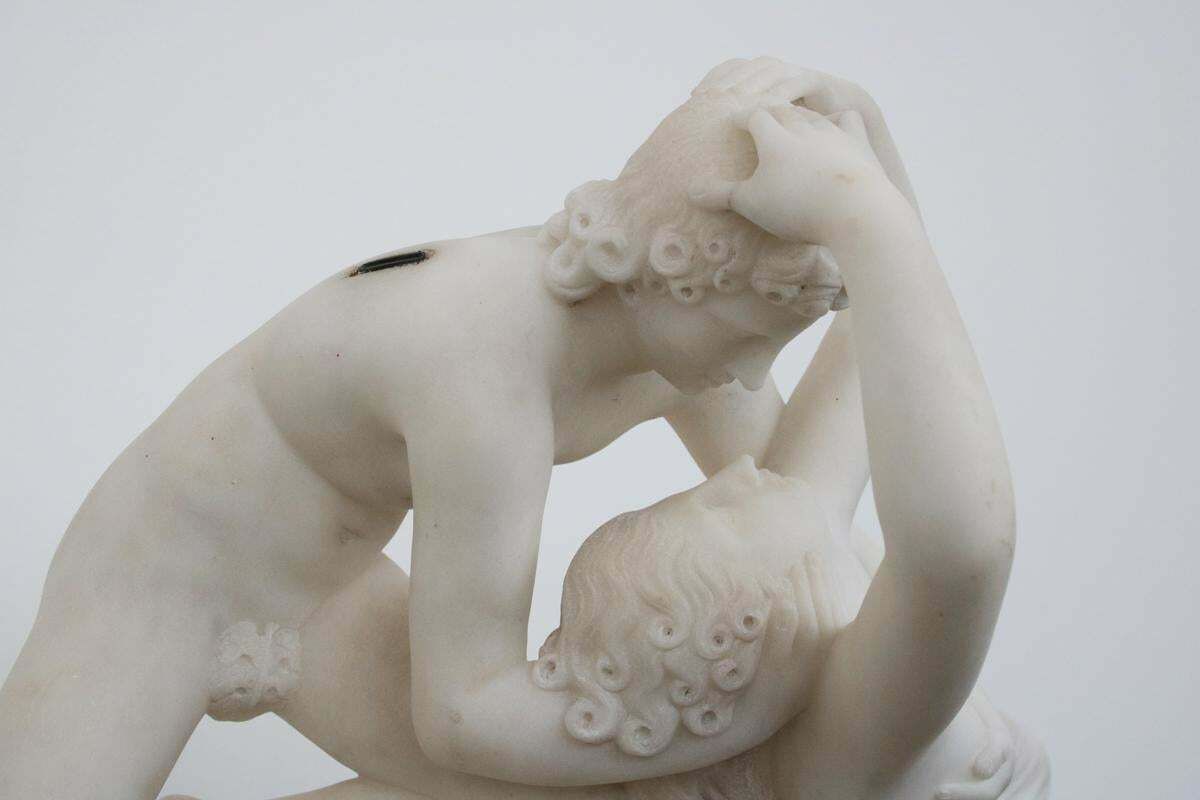 photo furniture Sculpture Of Psyche Revived By Cupid''S Kiss