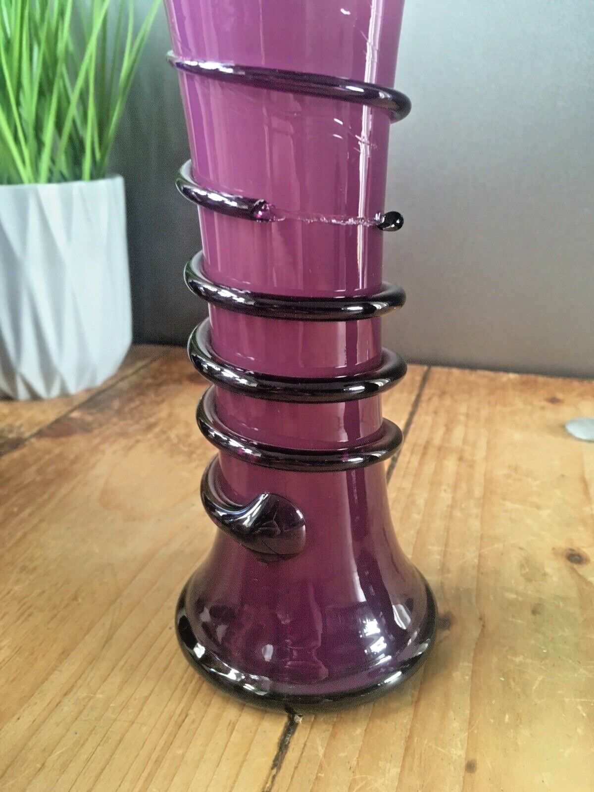 Pair Of Purple Tango Glass Trailed Bud Vases Czechoslovakia Loetz Kralik Welz photo vinterior