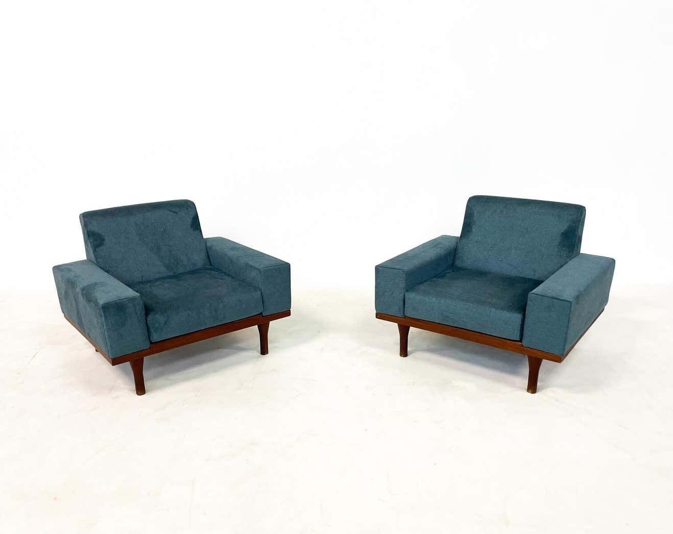 Mid Century Modern Pair Of Armchairs Model "Australia" By Illum Wikkelsø photo vinterior