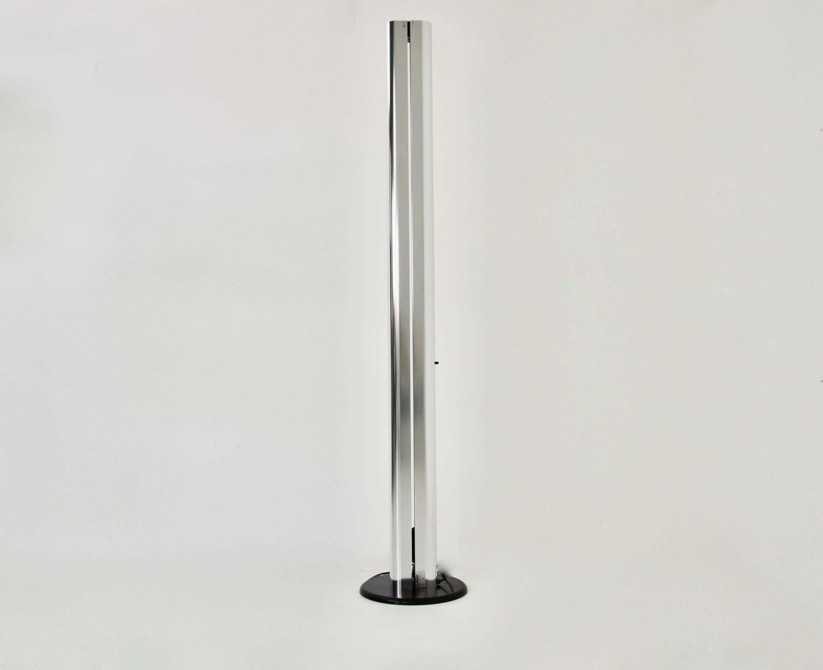 Megaron Floor Lamp By Gianfranco Frattini For Artemide, 1970s photo vinterior