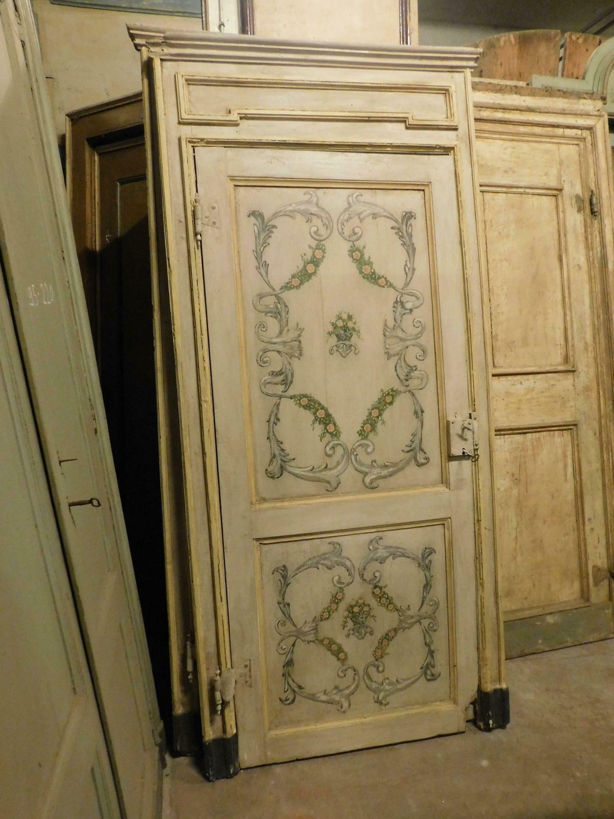Set Of 2 Painted And Lacquered Interior Doors With Frame, 18th Century, Italy photo furniture