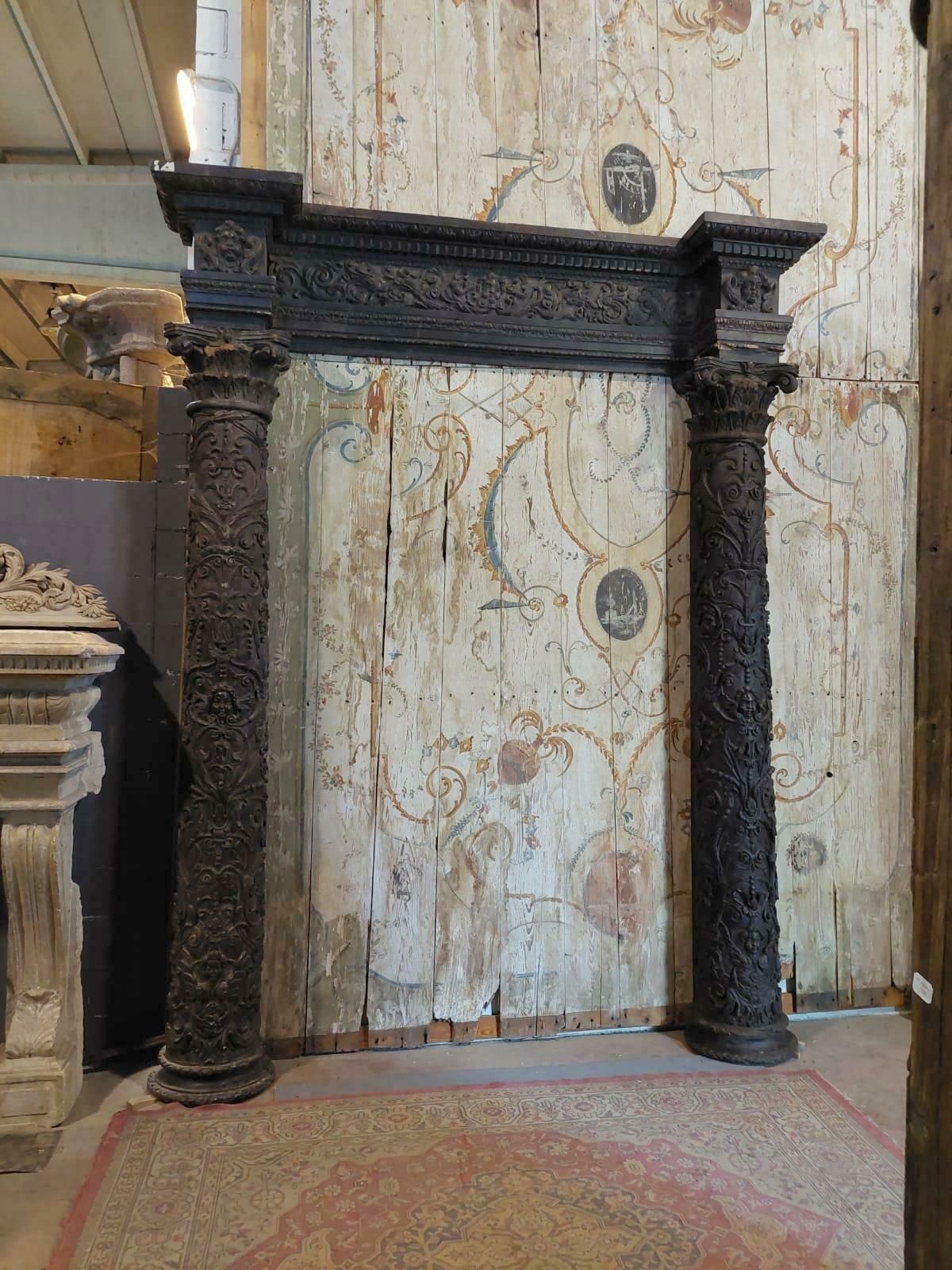 Antique And Important Portal Richly Carved In Walnut, 16th Century Italy (Rome) photo 26578.0