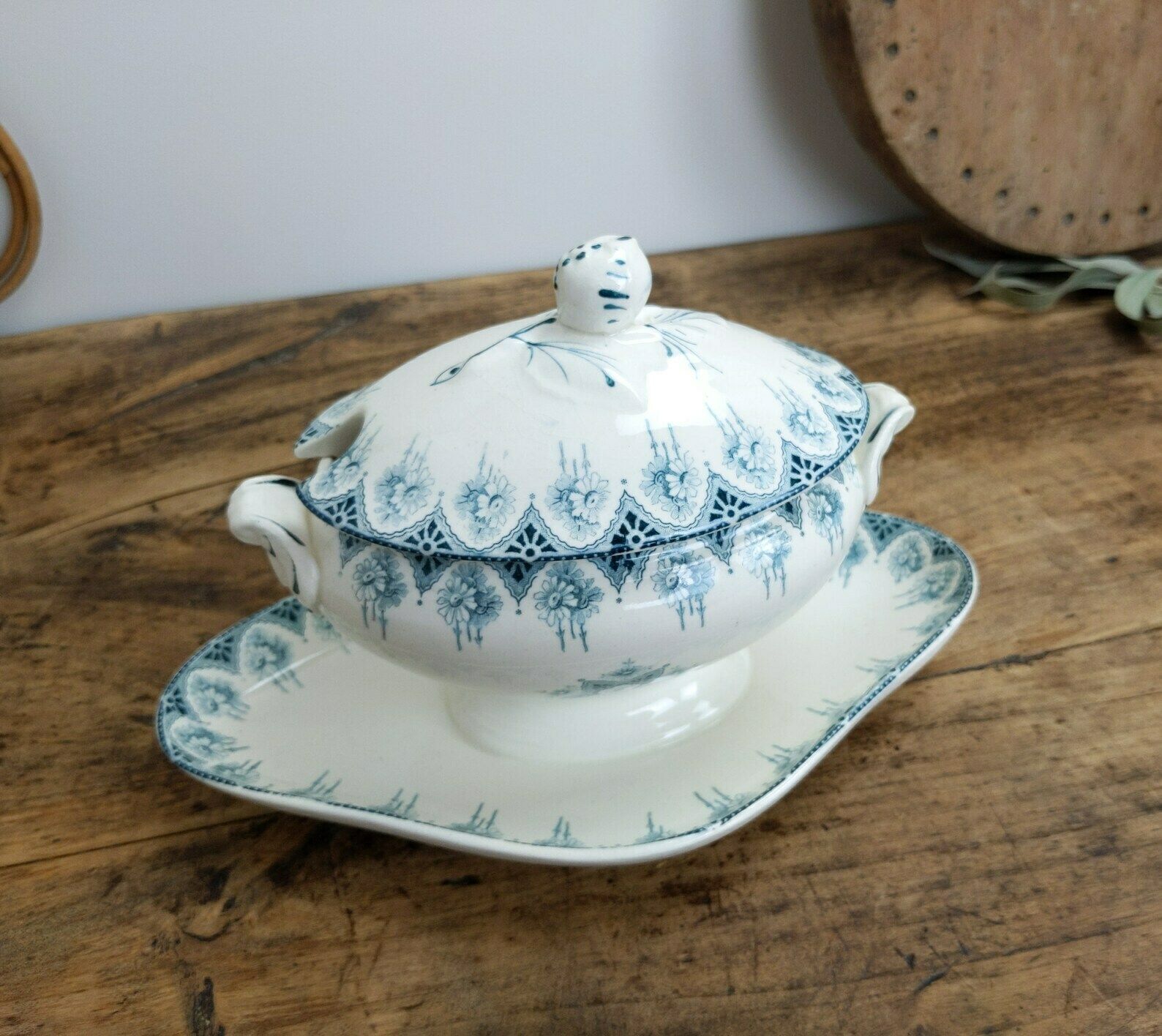 Antique French Boulogne Ironstone Pottery Sauce Or Gravy Boat With Rococo Handles And Flower And Foliage Decoration photo vintage