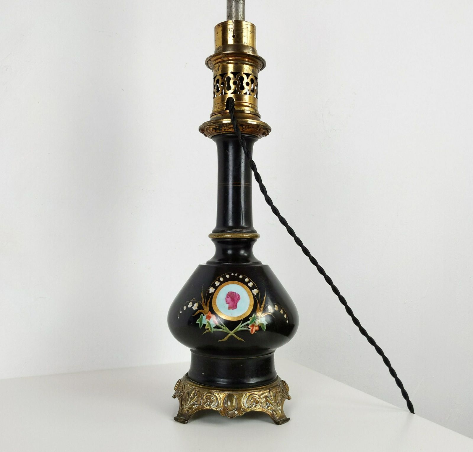 Antique French Napoleon III Style 19th Century Black Lacquer Porcelain & Bronze Converted Oil Lamp With Medallion Decoration, Antique Light