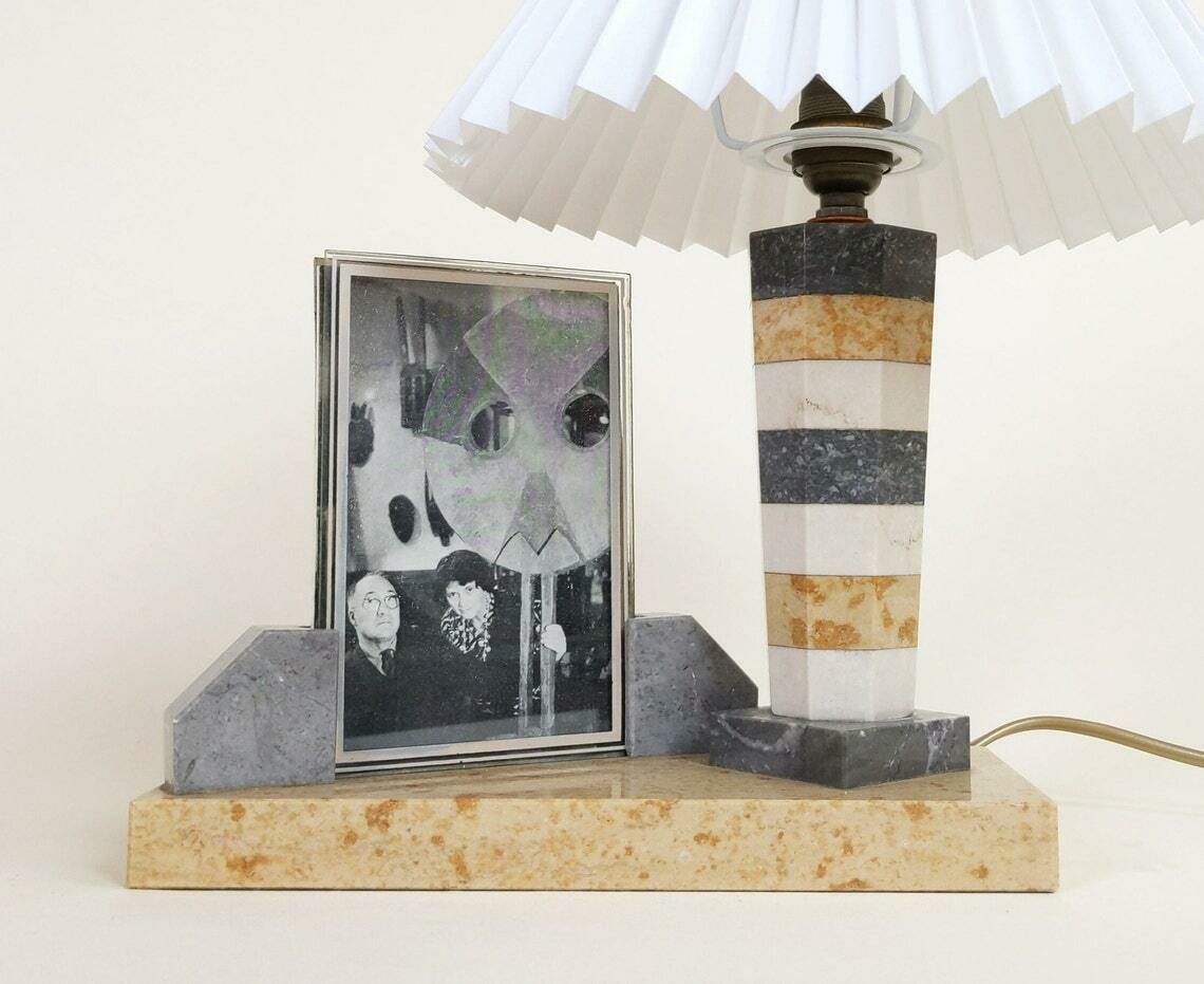 photo furniture Vintage French Art Deco Mixed Marble And Picture Photo Holder Table Lamp With White Pleated Lampshade