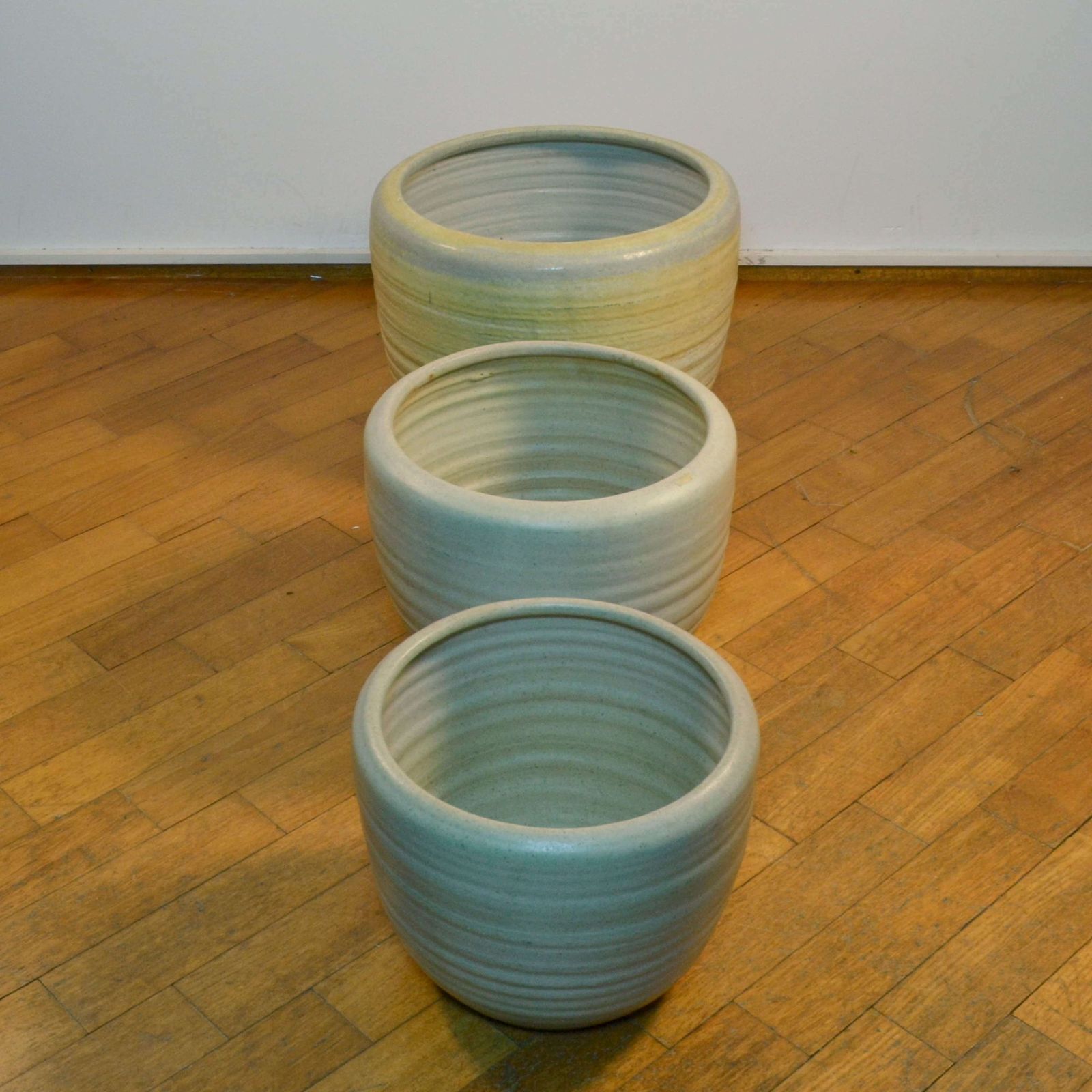 Four Large White Ceramic Studio Pottery Plant Pots, Mobach 1980 photo furniture