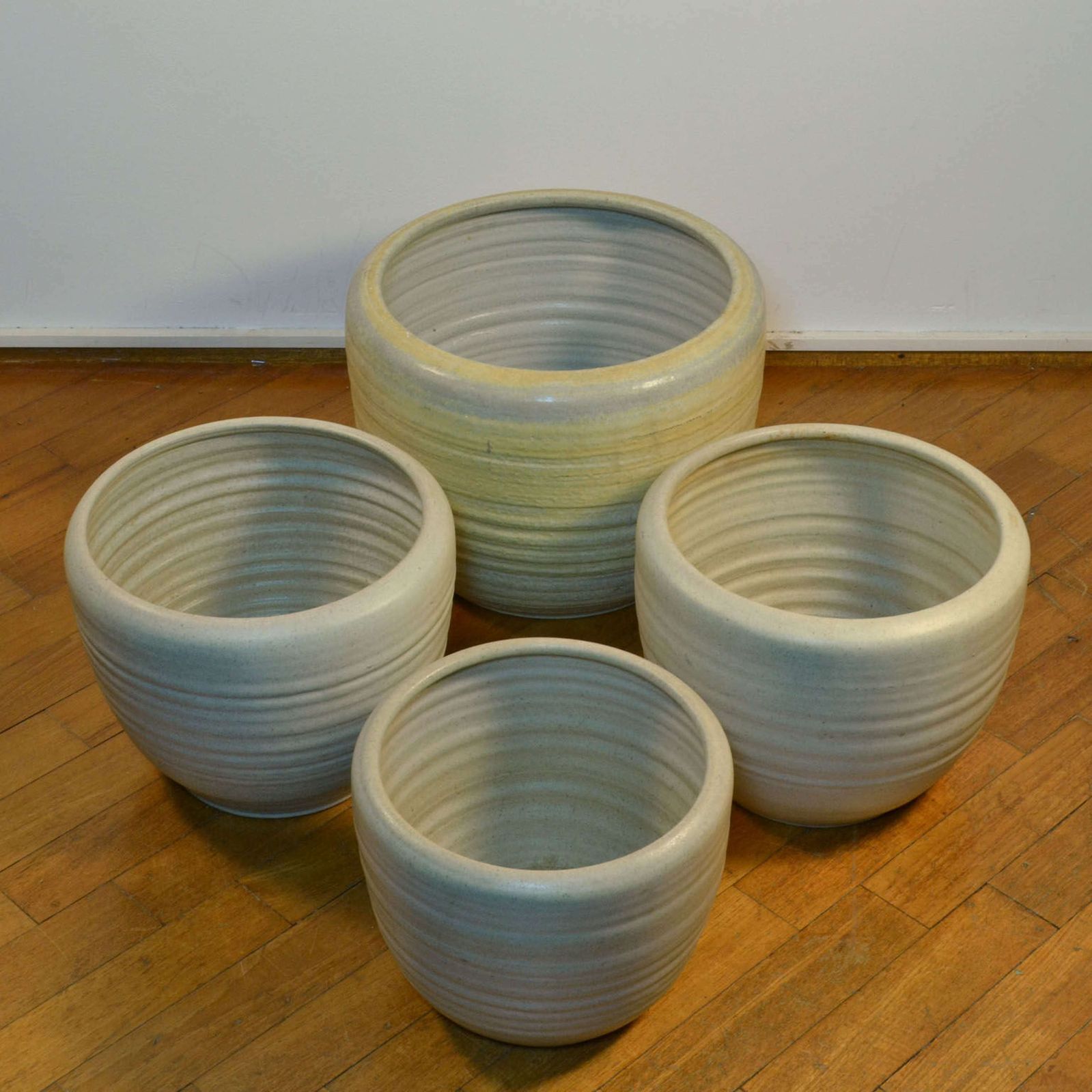 Four Large White Ceramic Studio Pottery Plant Pots, Mobach 1980 photo buy