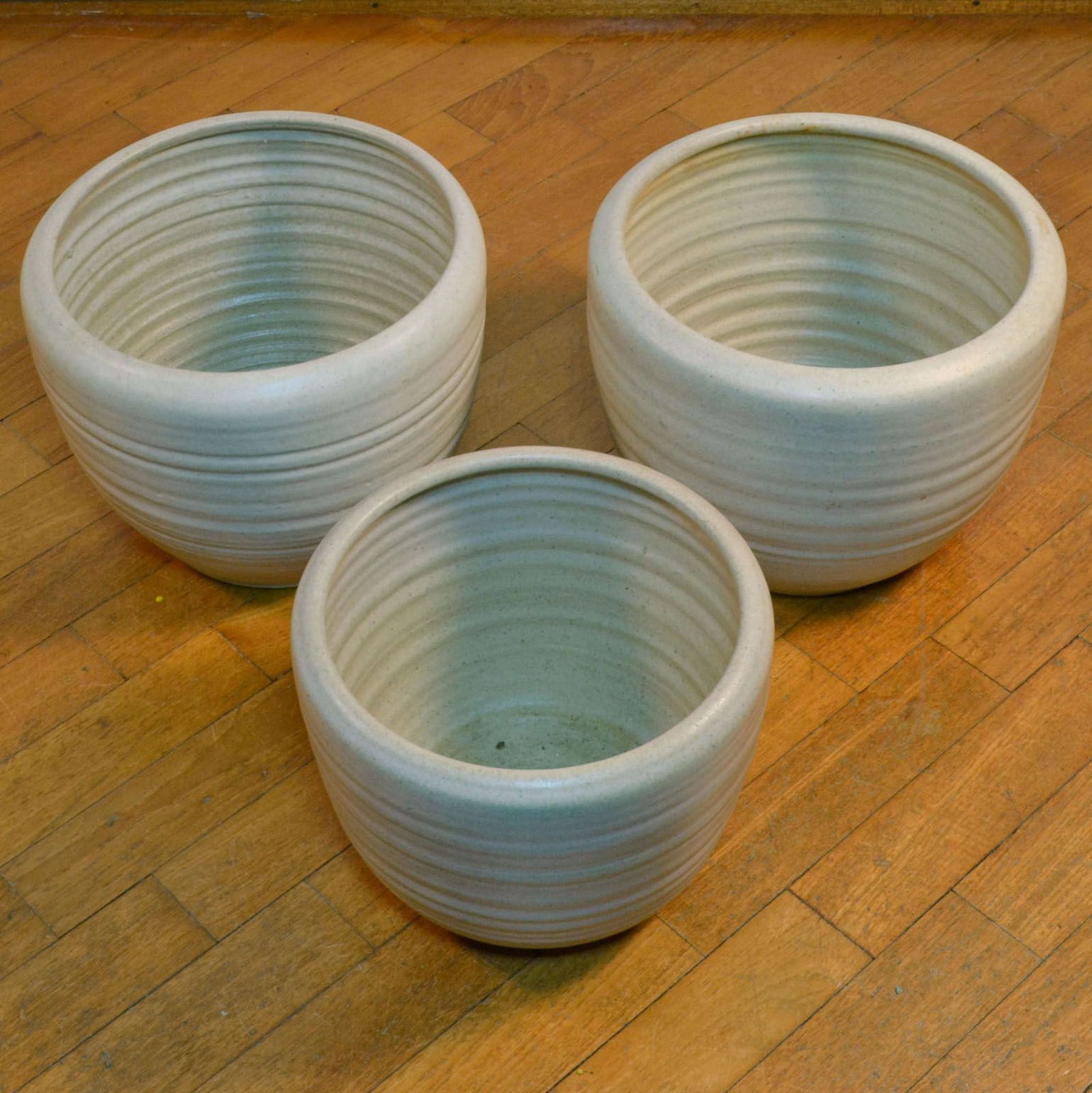 Four Large White Ceramic Studio Pottery Plant Pots, Mobach 1980 photo vintage