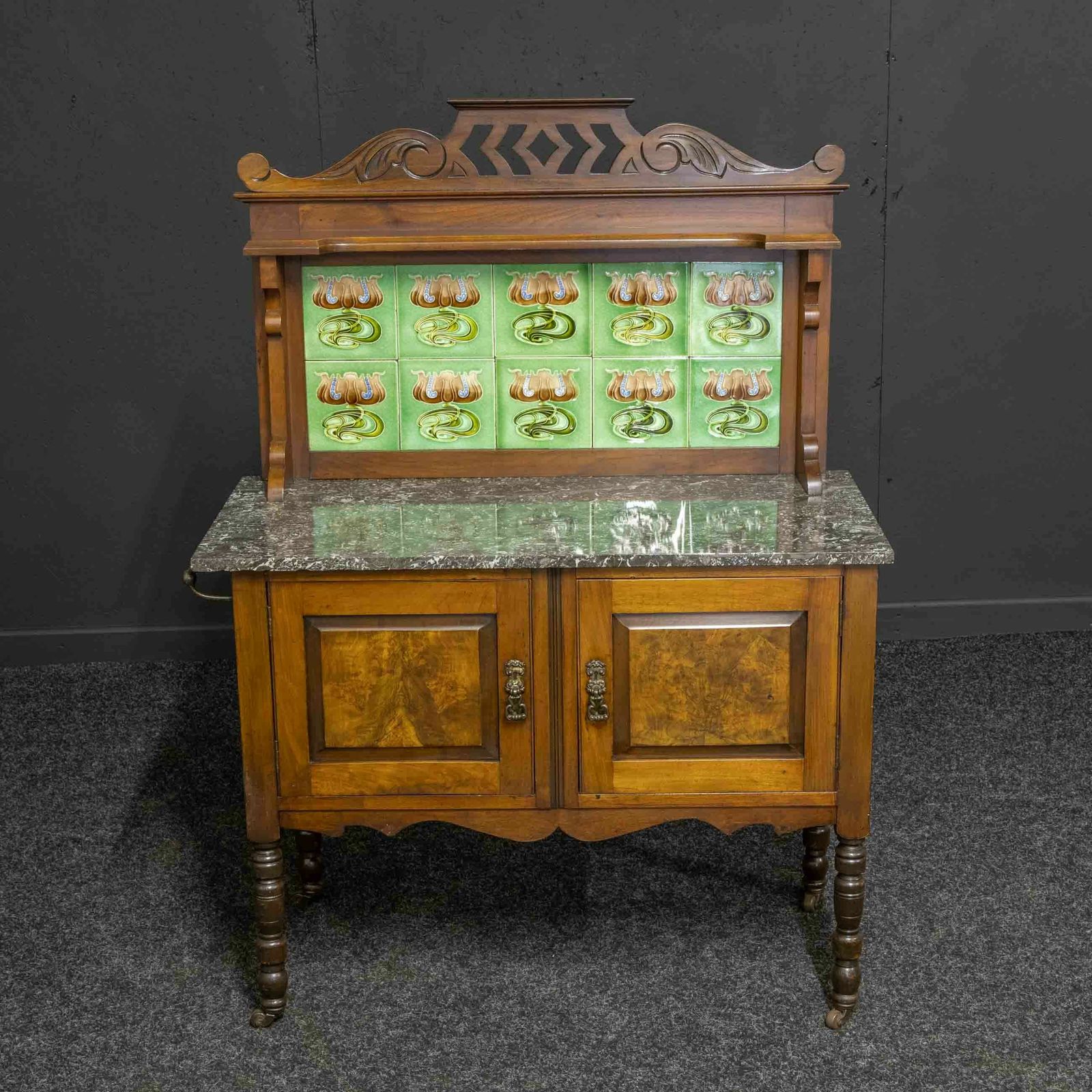 Victorian Walnut Washstand photo 1525.0