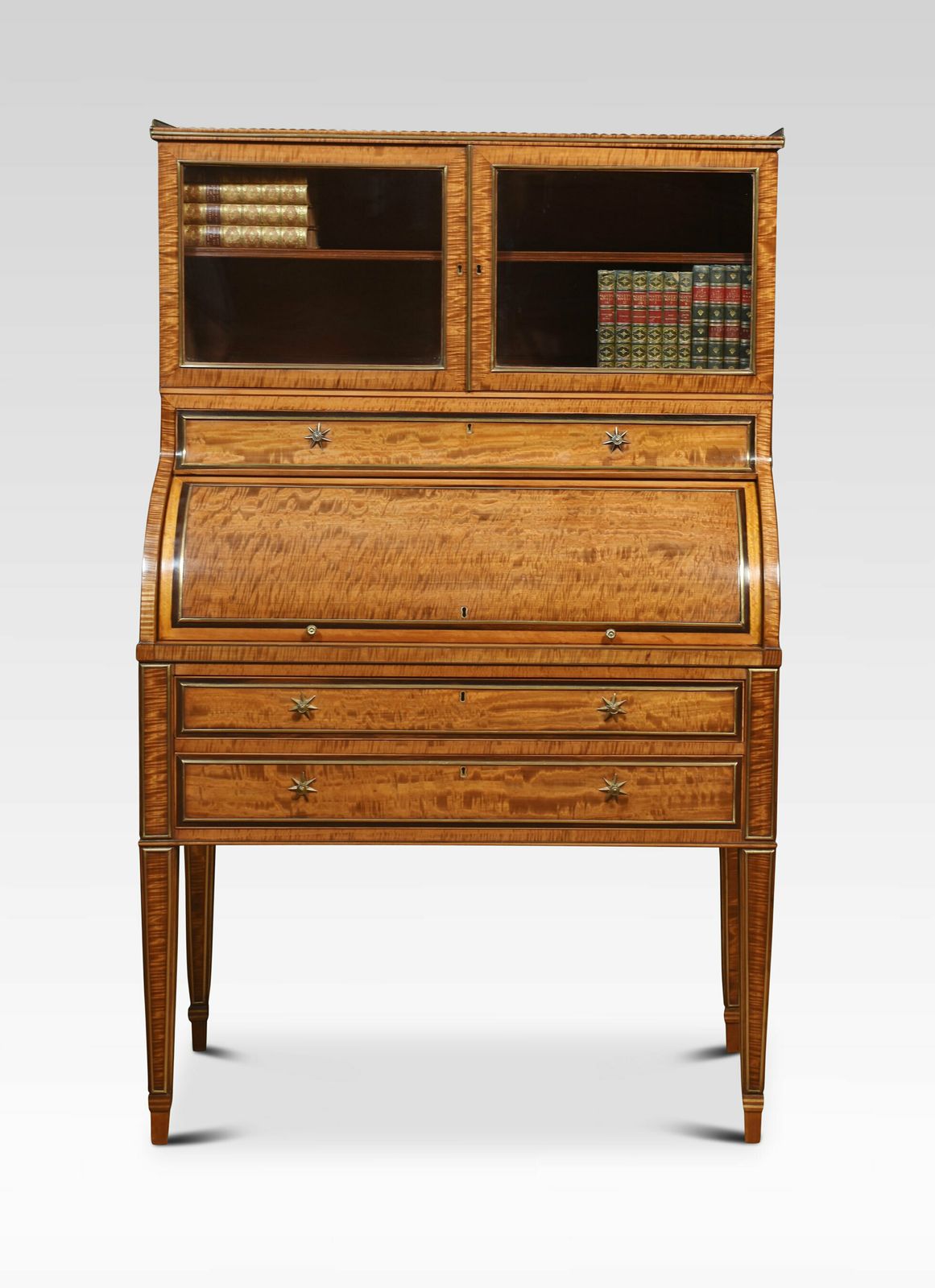 photo vinterior Pair Of Important Georgian Cylinder Cabinets
