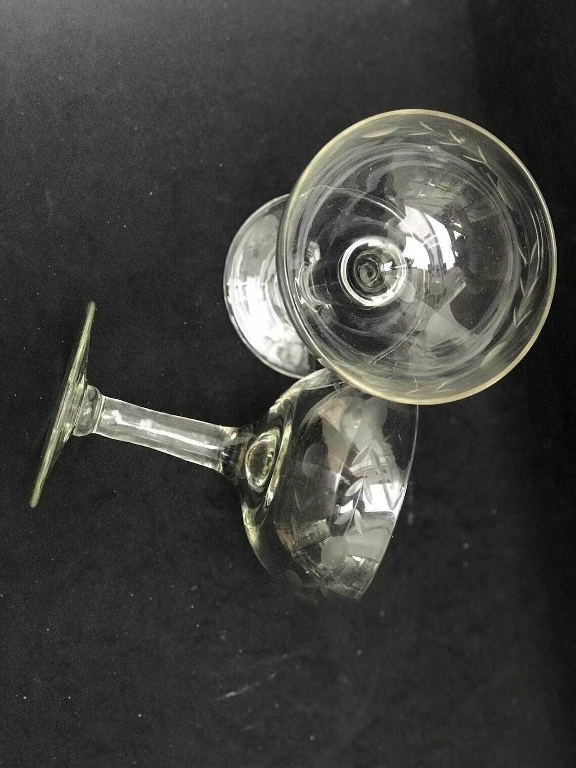 Champagnecoupes – Set Van 2 Antieke Kristallen Coupes, Ca. Jaren 1920, Frans, Steelglazen, Barcartdecoratie, Cocktailglazen photo Woonaccessoires