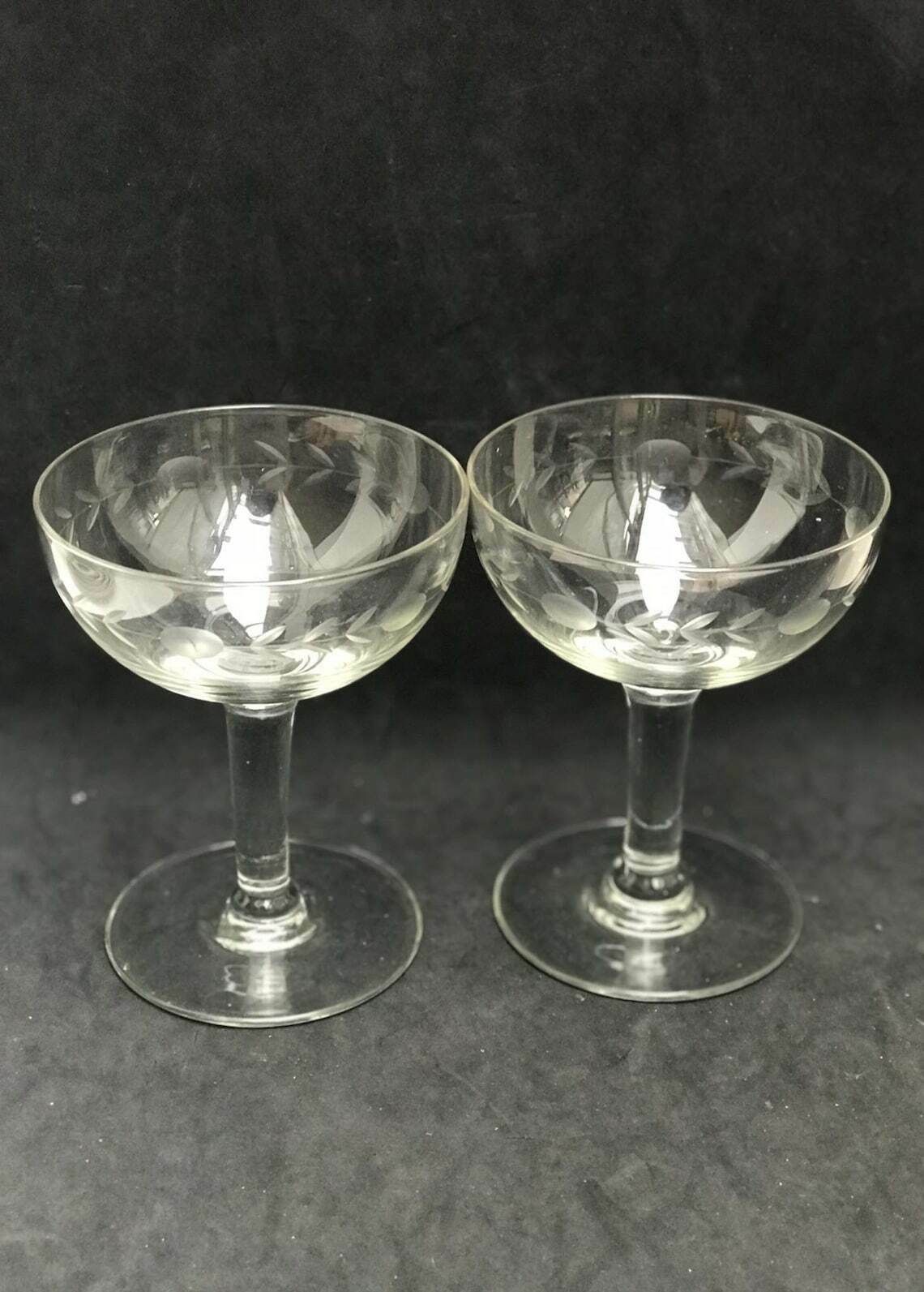 Champagnecoupes – Set Van 2 Antieke Kristallen Coupes, Ca. Jaren 1920, Frans, Steelglazen, Barcartdecoratie, Cocktailglazen photo vintage