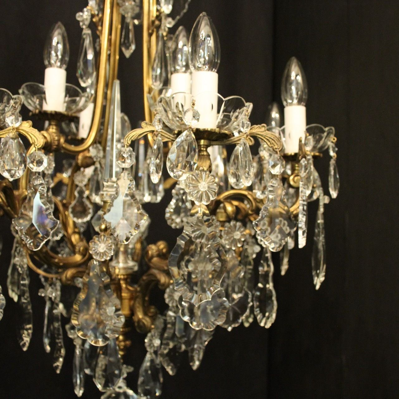 photo vinterior French Pair Of Gilded Bronze Antique Chandeliers