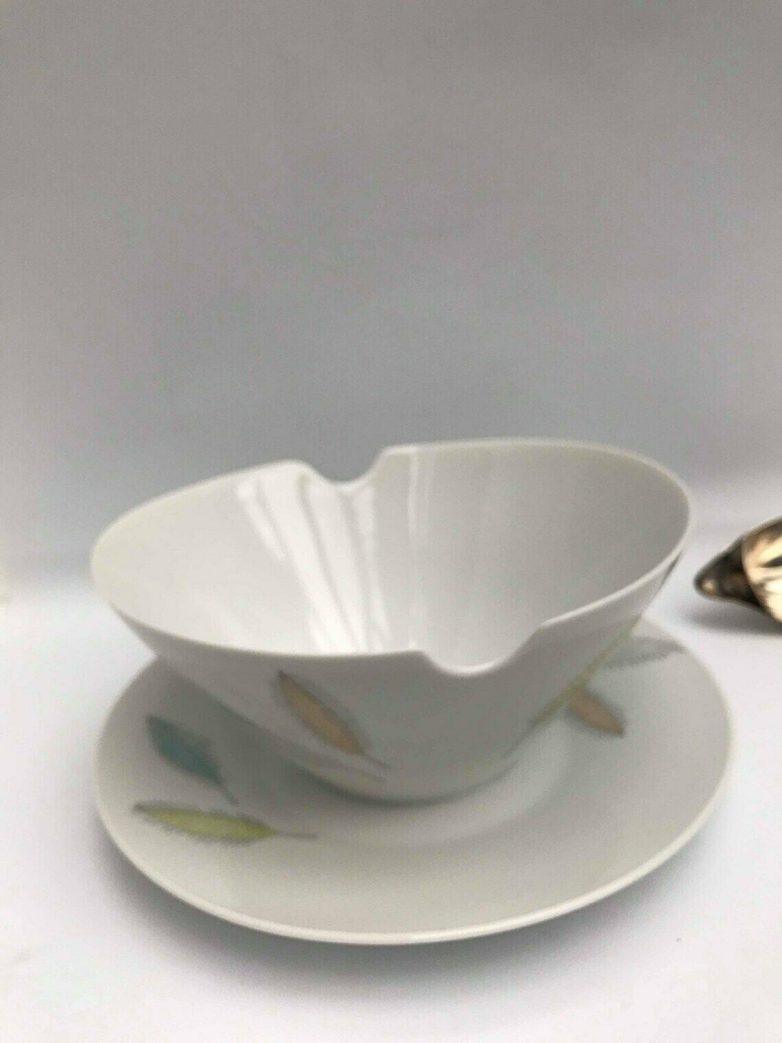 photo furniture Jussière Met Lepel – Rosenthal Mid Century Design Door Raymond Loewy – Wit Porselein – Made In Germany – Witte Sauskom Voor De Feestdagen