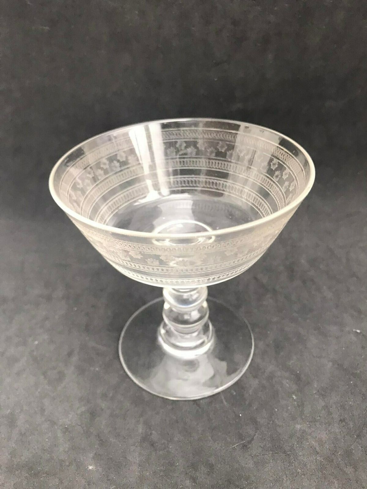 photo furniture Champagne Coupe – Antiek Kristal Geslepen – 1 Coupe – Begin 20e Eeuw – Frans – Stengel – Barkast Decoratie – Bruiloft – Cocktailglas – Cadeau