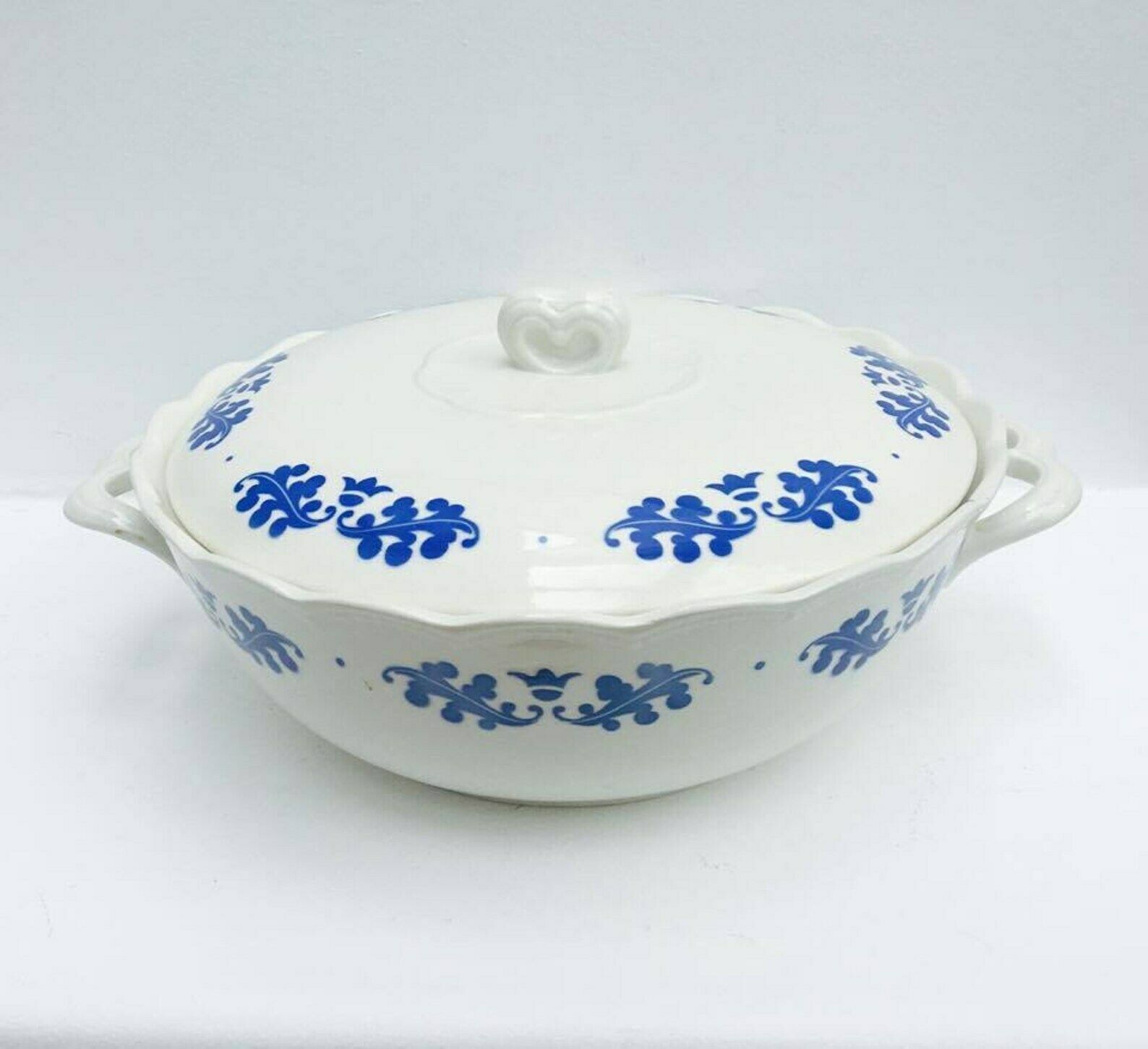 Soup Tureen With Lid Romantic French Vintage Tureen With A Blue Floral Pattern Boch Brothers, La Louvière, Belgium Lidded Blue White Ceramic photo buy