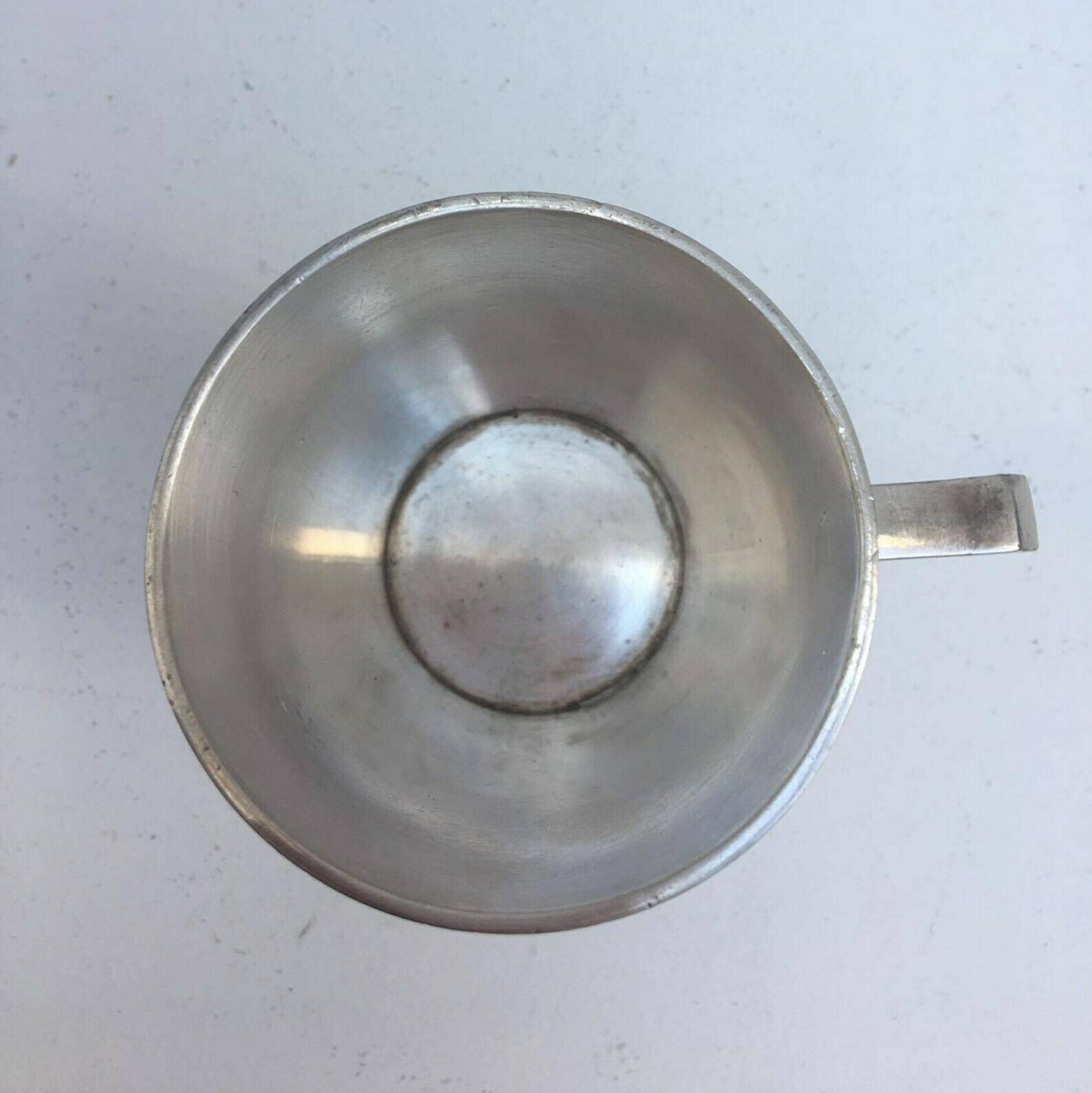 Mok Verzilverd Art Deco Beker Metalen Mok, Warme Chocolademelk Mok, Chocoladebeker, Zilveren Beker, Zilveren Mok, Art Deco Ontbijt, België Door Pierard photo for sale