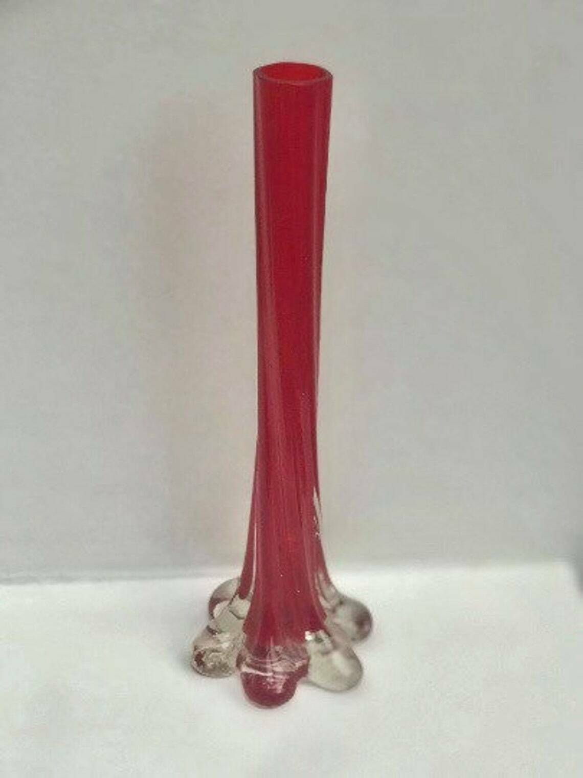photo for sale Glazen Vaas Met Gedraaide Steel – Rood, Hoog Model, Mid Century Stijl | Gedraaide Steel, Buisvorm, Soliflor, Kunstglas