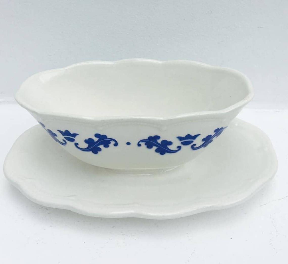 Gravy Boat White Blue Belgian Pottery Boch Brothers La Louvière Table Service Plate Lidded. Sauce Boat Blue And White Ceramic, 1940s,Ate photo vintage