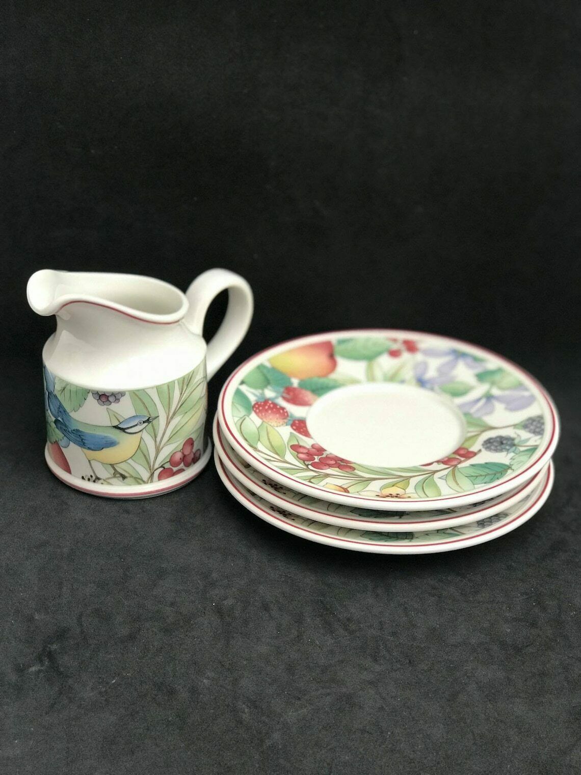photo for sale Set Villeroy & Boch Catalina – Roomkannetje En 3 Schoteltjes – Vintage Jaren '70 – Aardbeiendessin