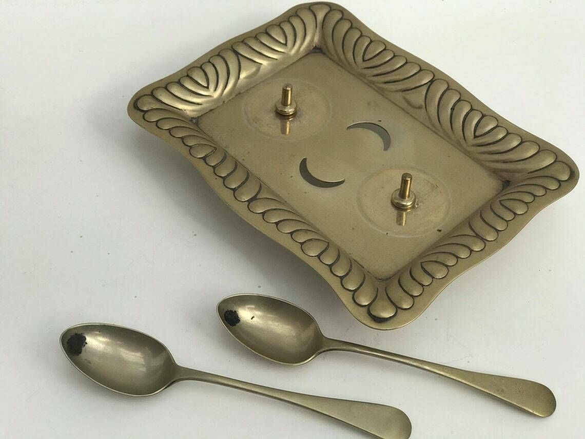 Antiek Eierdopjesset Art Deco Ontbijtset Verzilverd Epns 2 Eierdopjes Lepels Cruetset Met Standaard Huwelijkscadeau photo Woonaccessoires