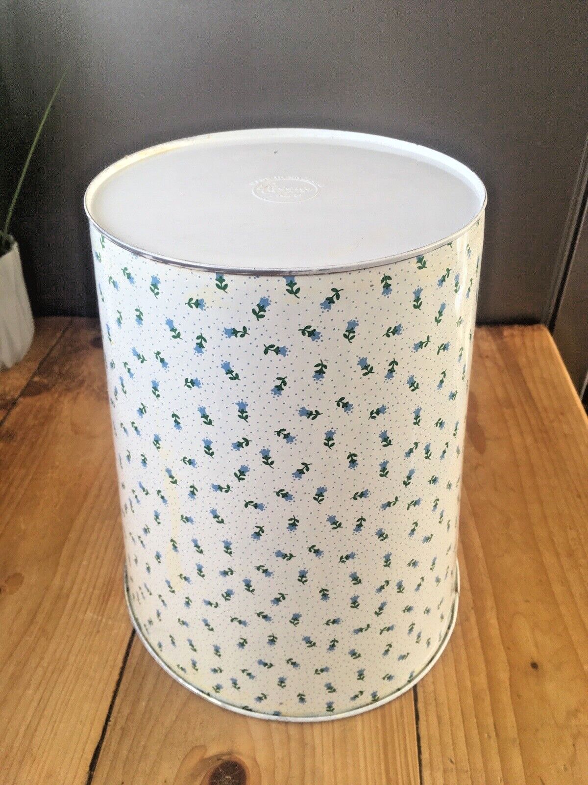 Retro 60's 70's Regency Ware Blue Floral Chintz Tin Waste Paper Bin   Worcester photo vintage