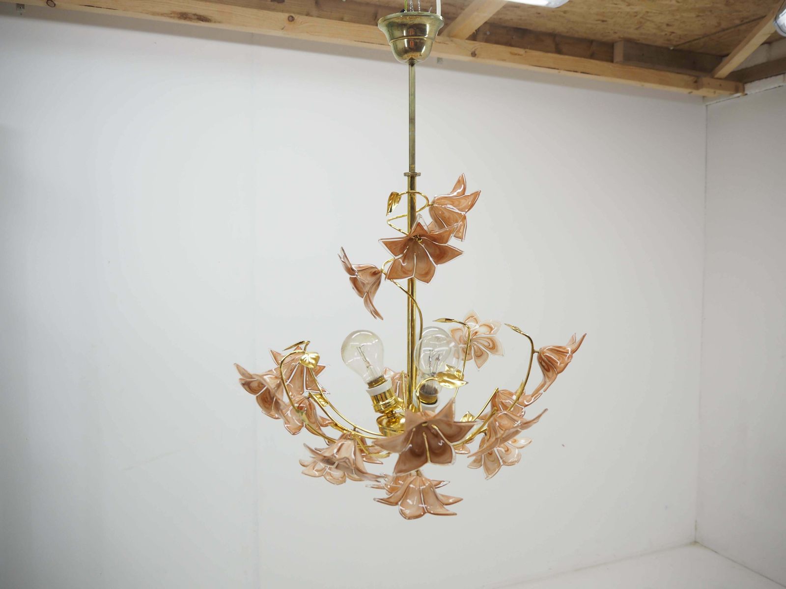664.0 Midcentury Flowers Chandelier, Glass And Brass, 1960s photo