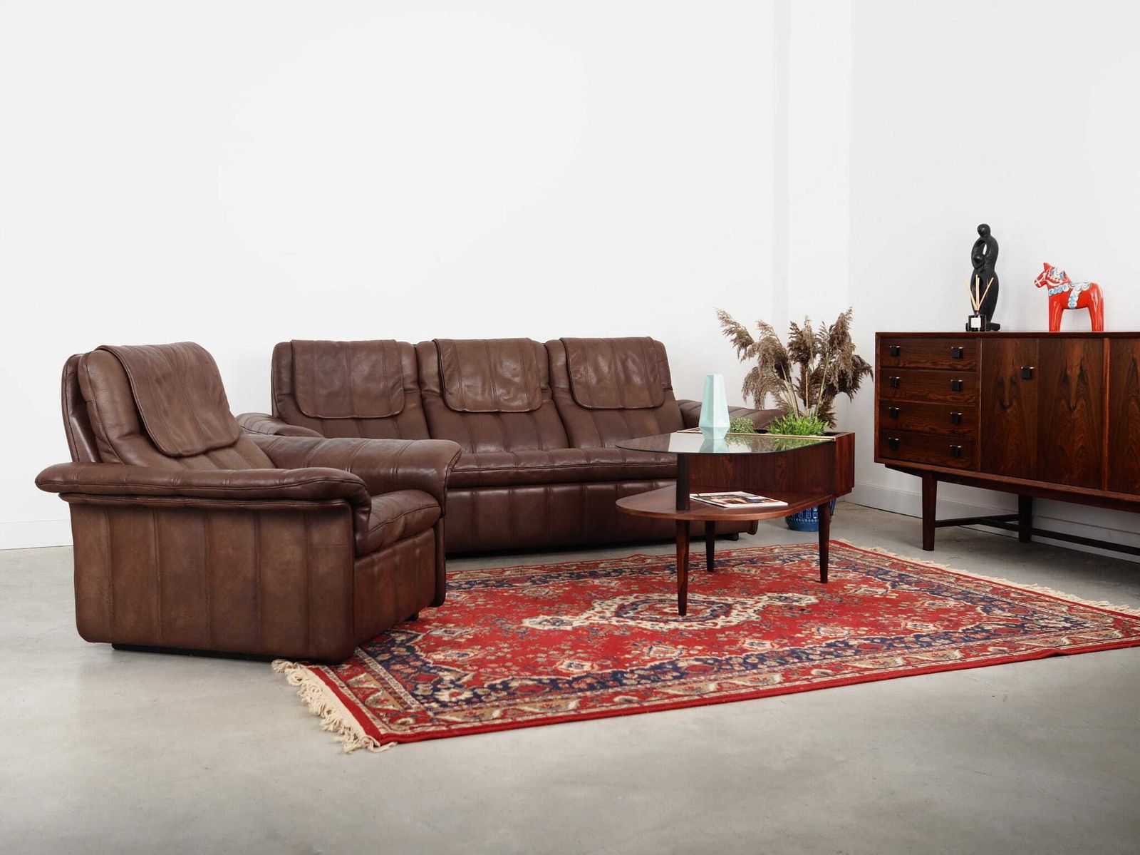 Brown Leather Armchair, Swiss Design, 1970s, Manufacture: De Sede photo furniture