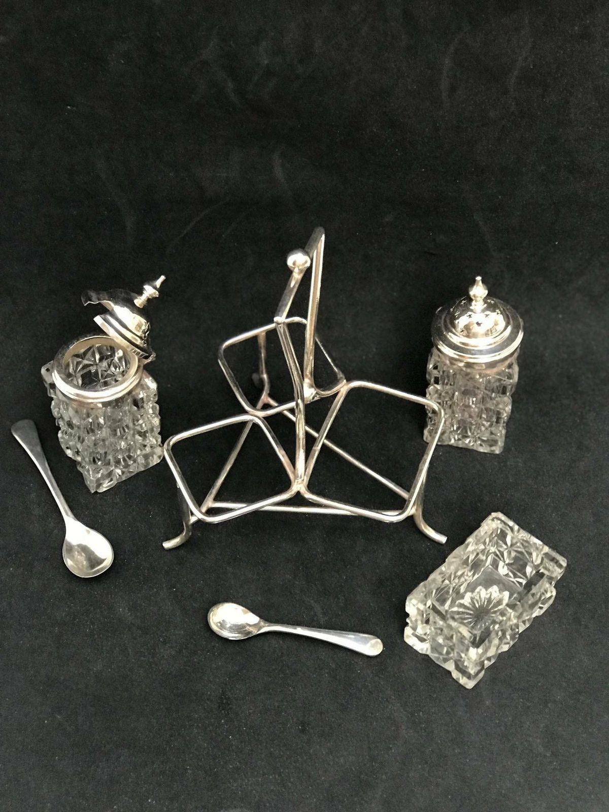 Condiment Cruet Holder Caddy Spice Set Victorian Silver Plated Glass Antique English Tableware Mustard Luxury Wedding Gift photo vinterior